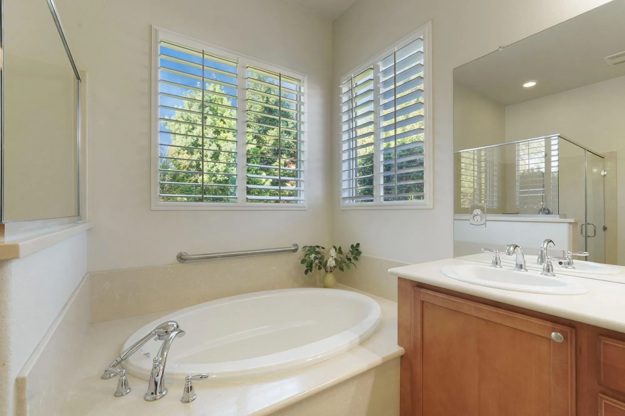Property Slideshow image 36 of 64 | 2159 knollwood ct, Manteca, CA, 95336