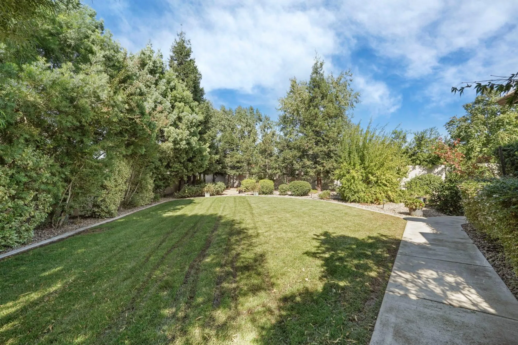 Property Slideshow image 45 of 64 | 2159 knollwood ct, Manteca, CA, 95336