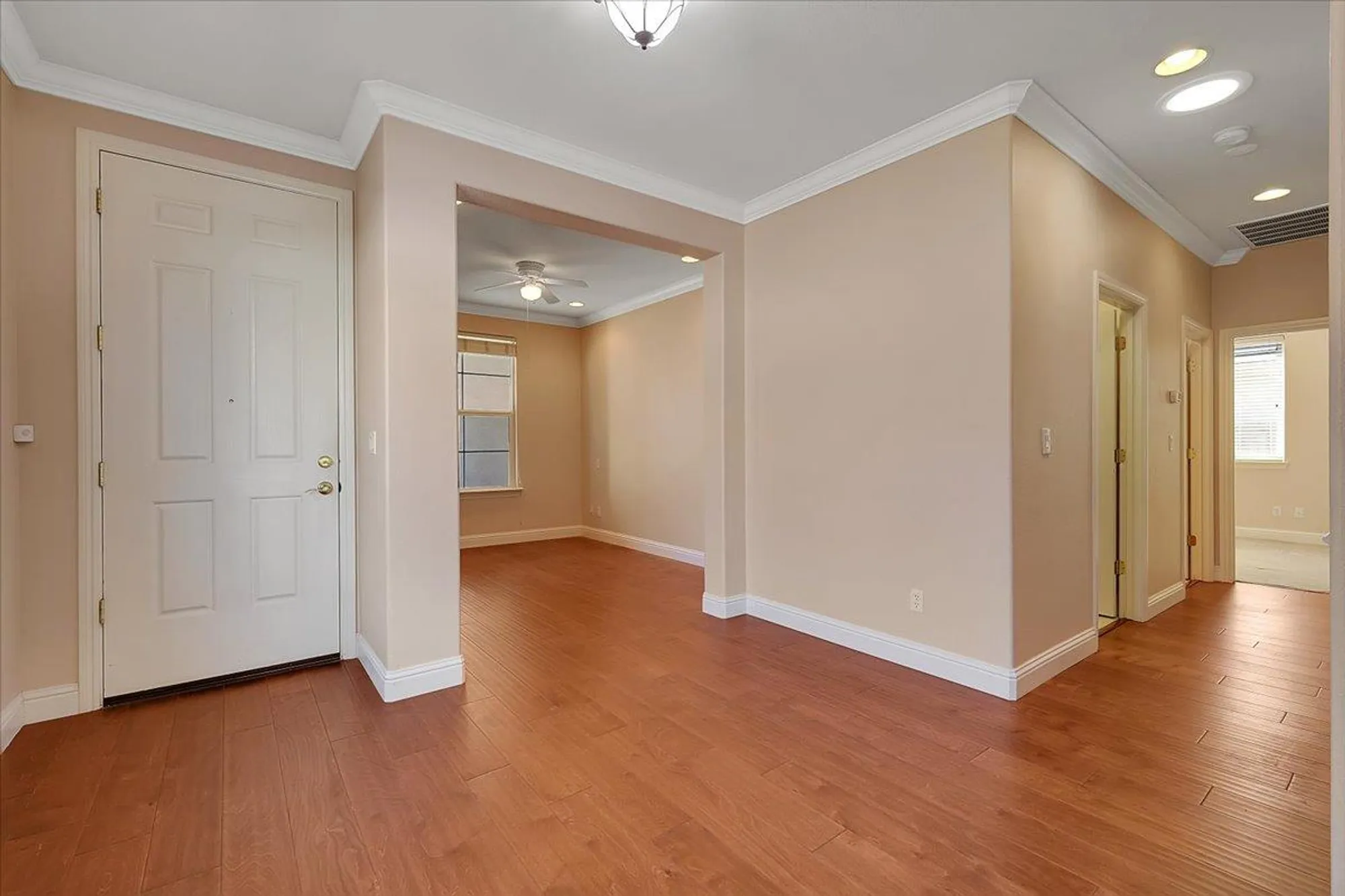 Property Slideshow image 9 of 65 | 2677 san marin ln, Sacramento, CA, 95835