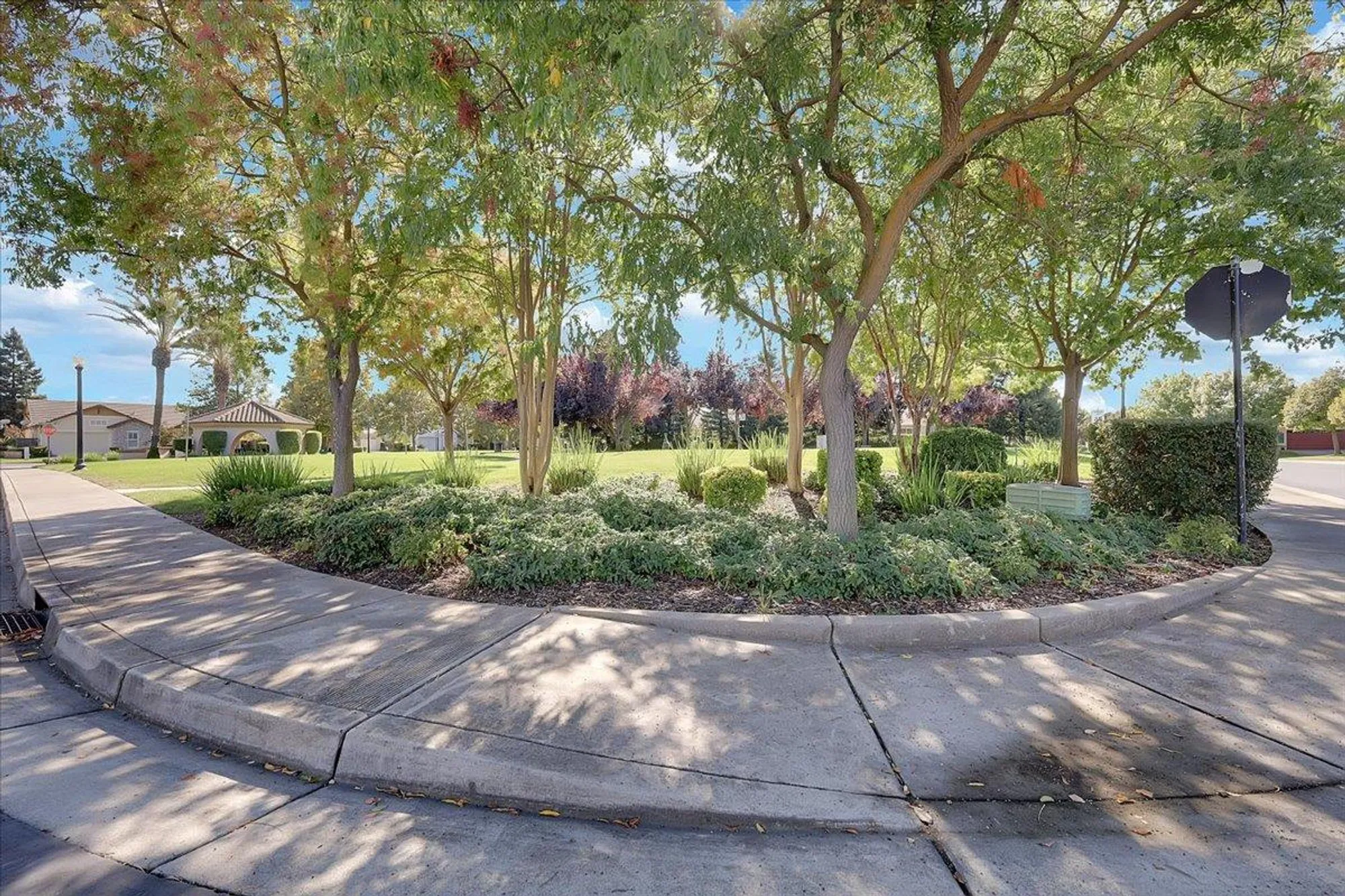 Property Slideshow image 49 of 65 | 2677 san marin ln, Sacramento, CA, 95835