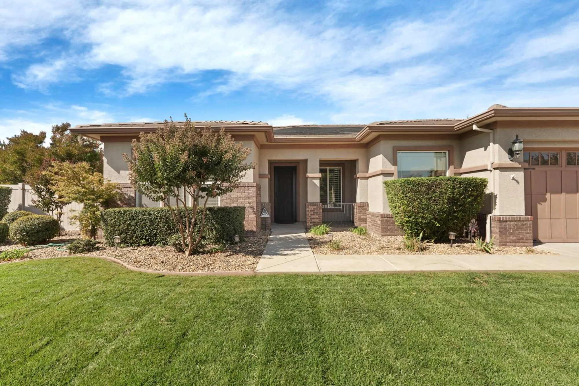 Property Slideshow image 9 of 64 | 2159 knollwood ct, Manteca, CA, 95336