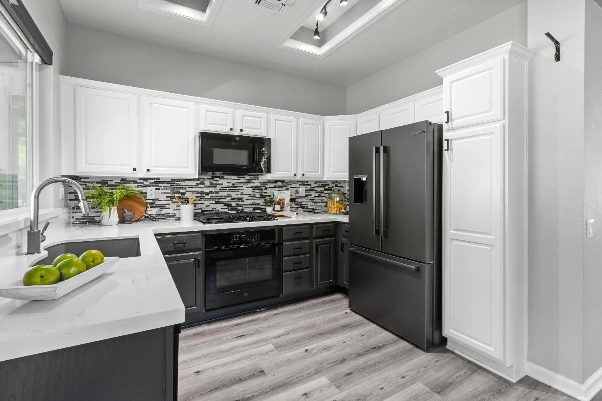 Property Slideshow image 14 of 23 | 248 saddlehorn loop, Lincoln, CA, 95648