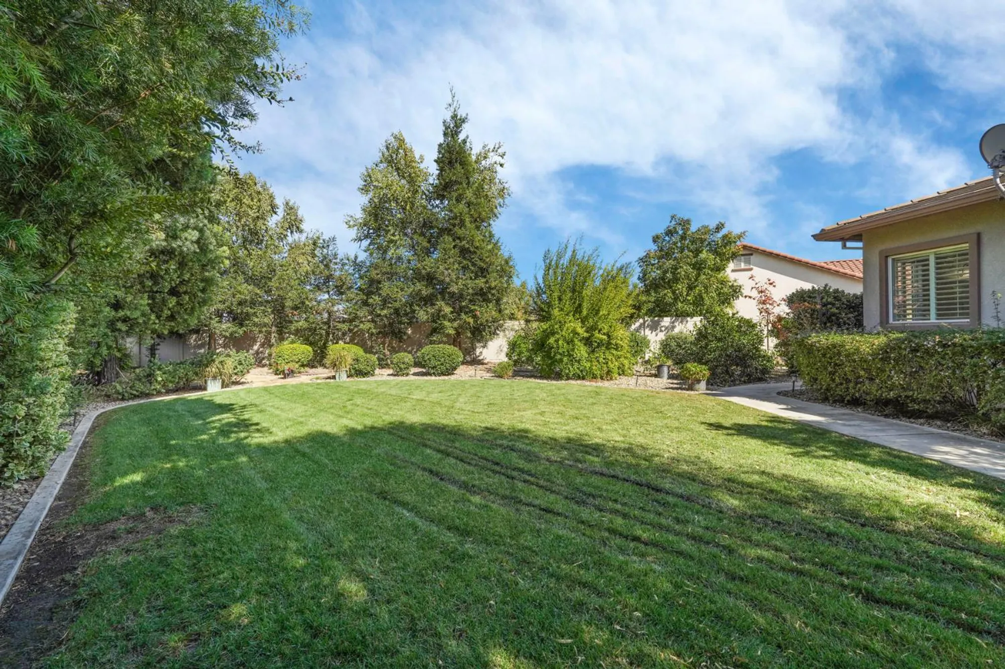 Property Slideshow image 48 of 64 | 2159 knollwood ct, Manteca, CA, 95336