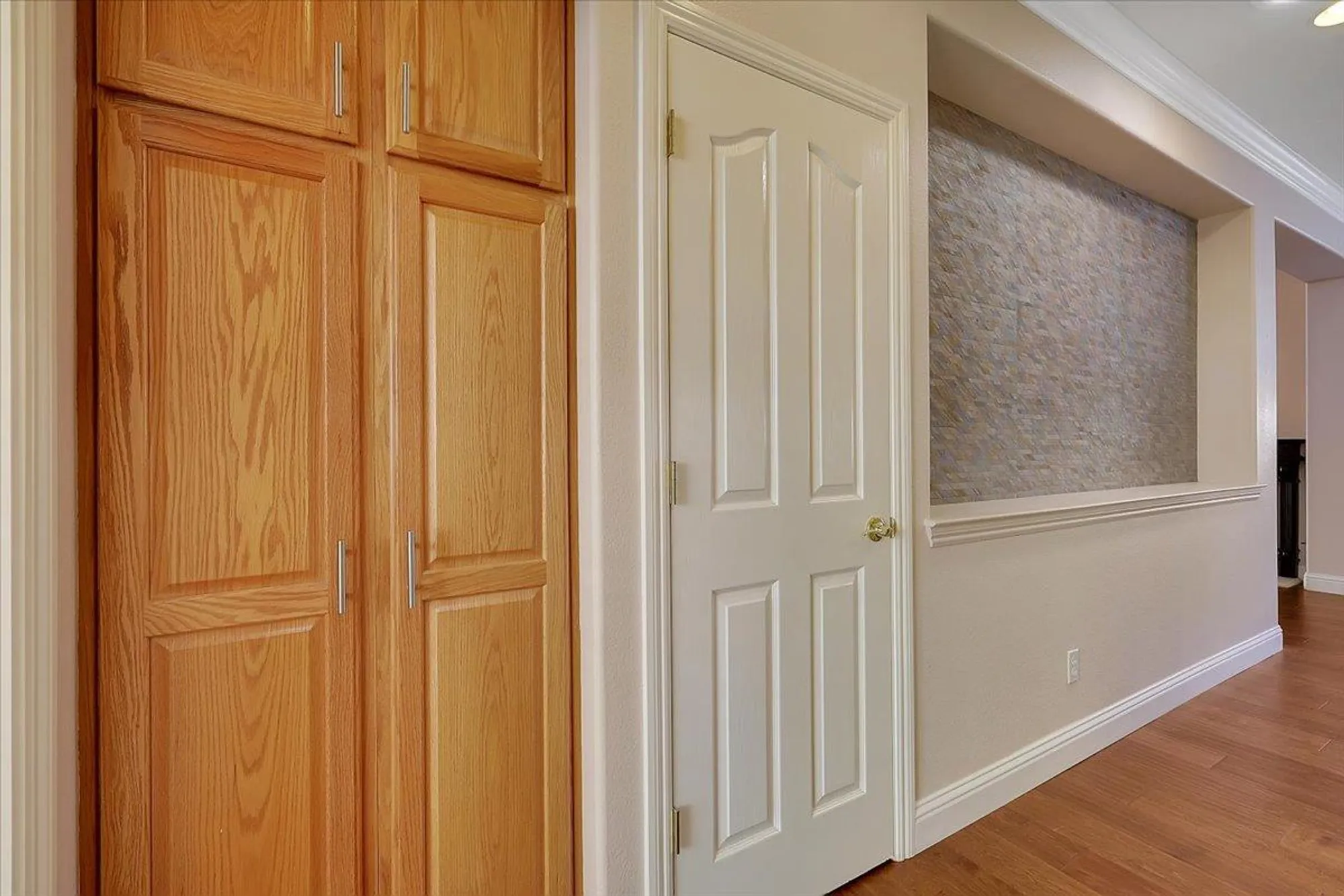 Property Slideshow image 31 of 65 | 2677 san marin ln, Sacramento, CA, 95835