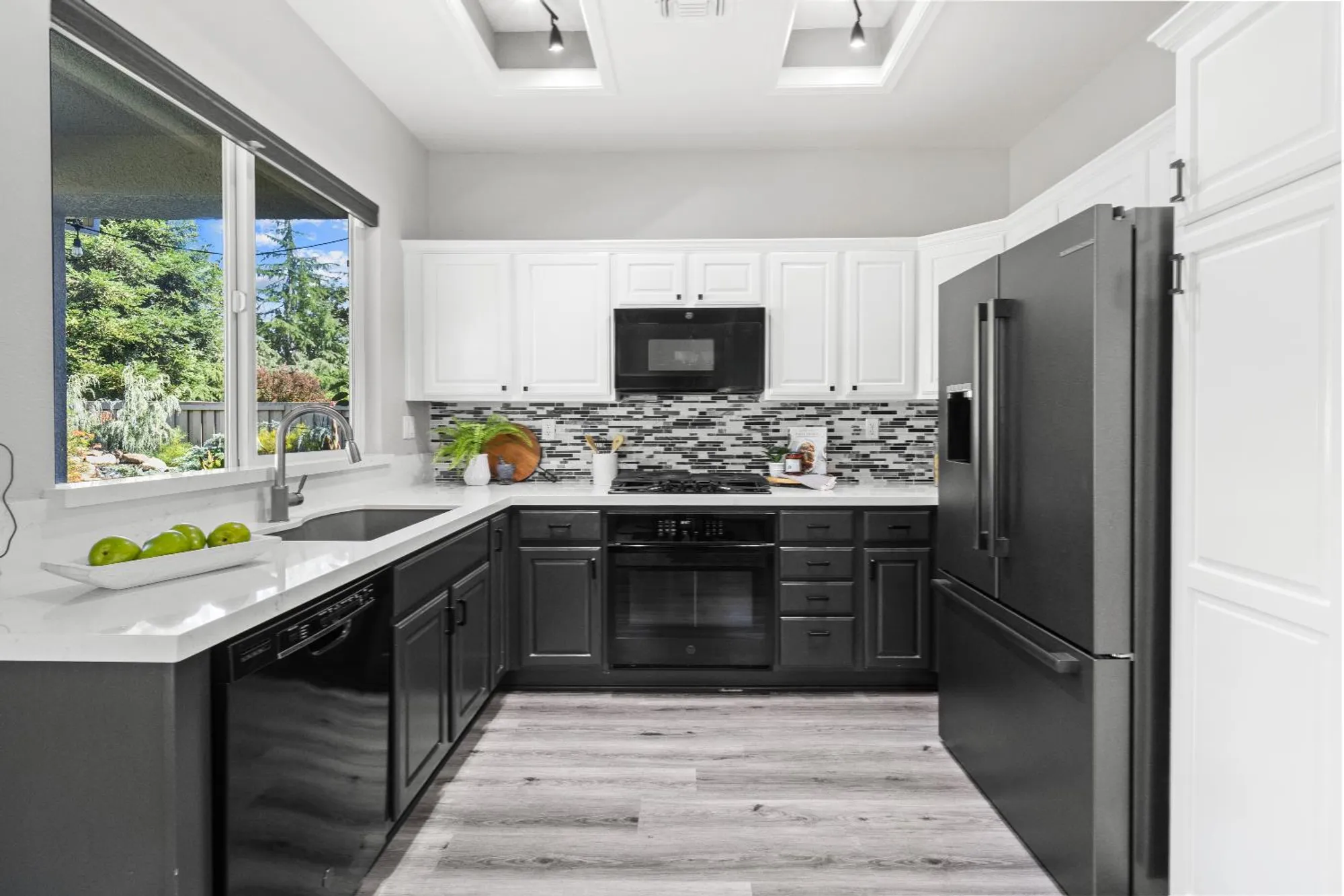 Property Slideshow image 5 of 23 | 248 saddlehorn loop, Lincoln, CA, 95648