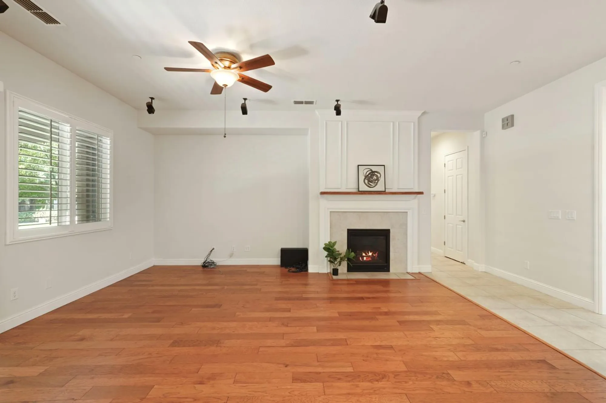 Property Slideshow image 20 of 64 | 2159 knollwood ct, Manteca, CA, 95336