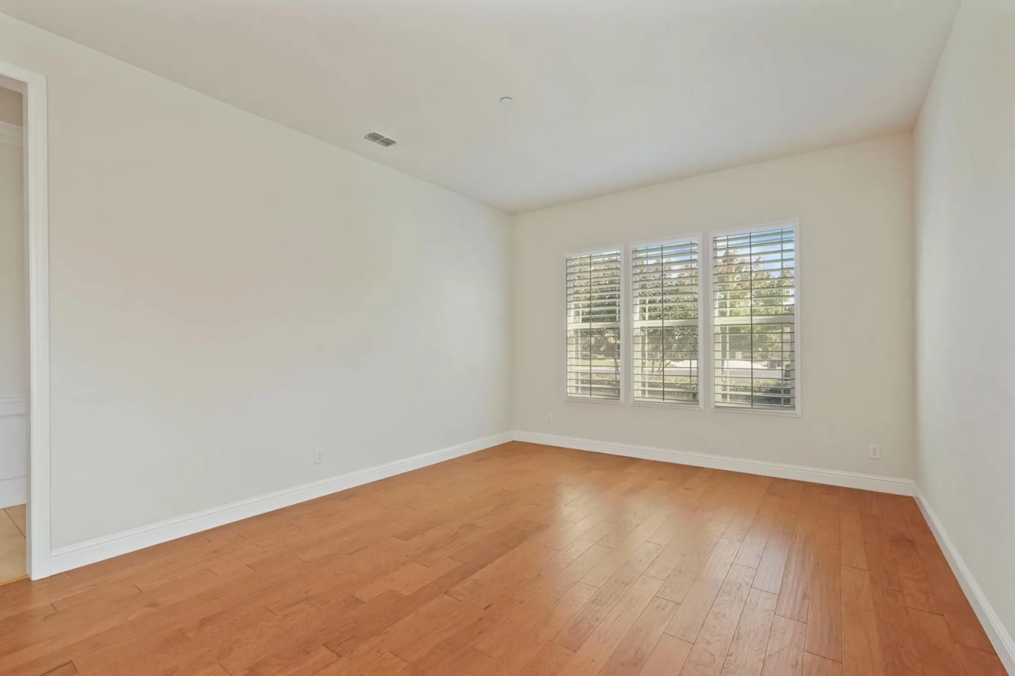 Property Slideshow image 14 of 64 | 2159 knollwood ct, Manteca, CA, 95336
