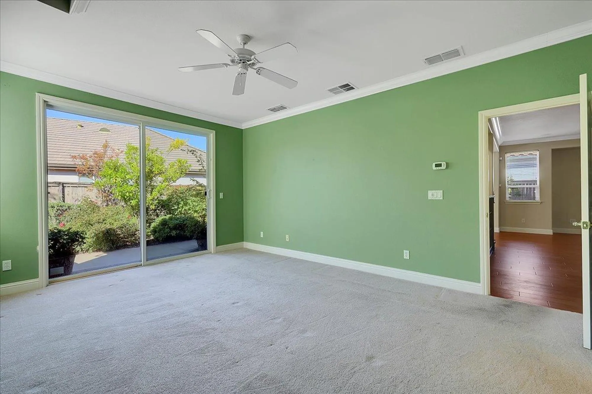 Property Slideshow image 25 of 65 | 2677 san marin ln, Sacramento, CA, 95835