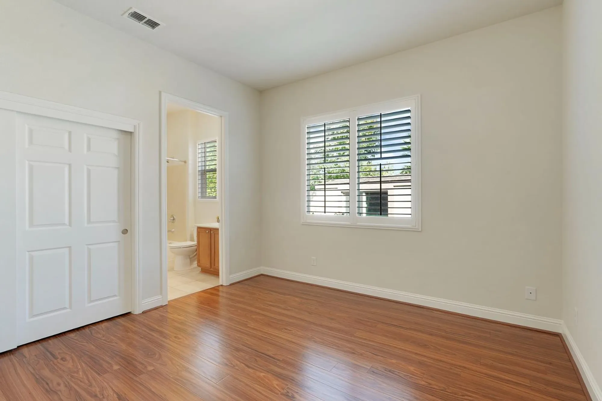 Property Slideshow image 29 of 64 | 2159 knollwood ct, Manteca, CA, 95336