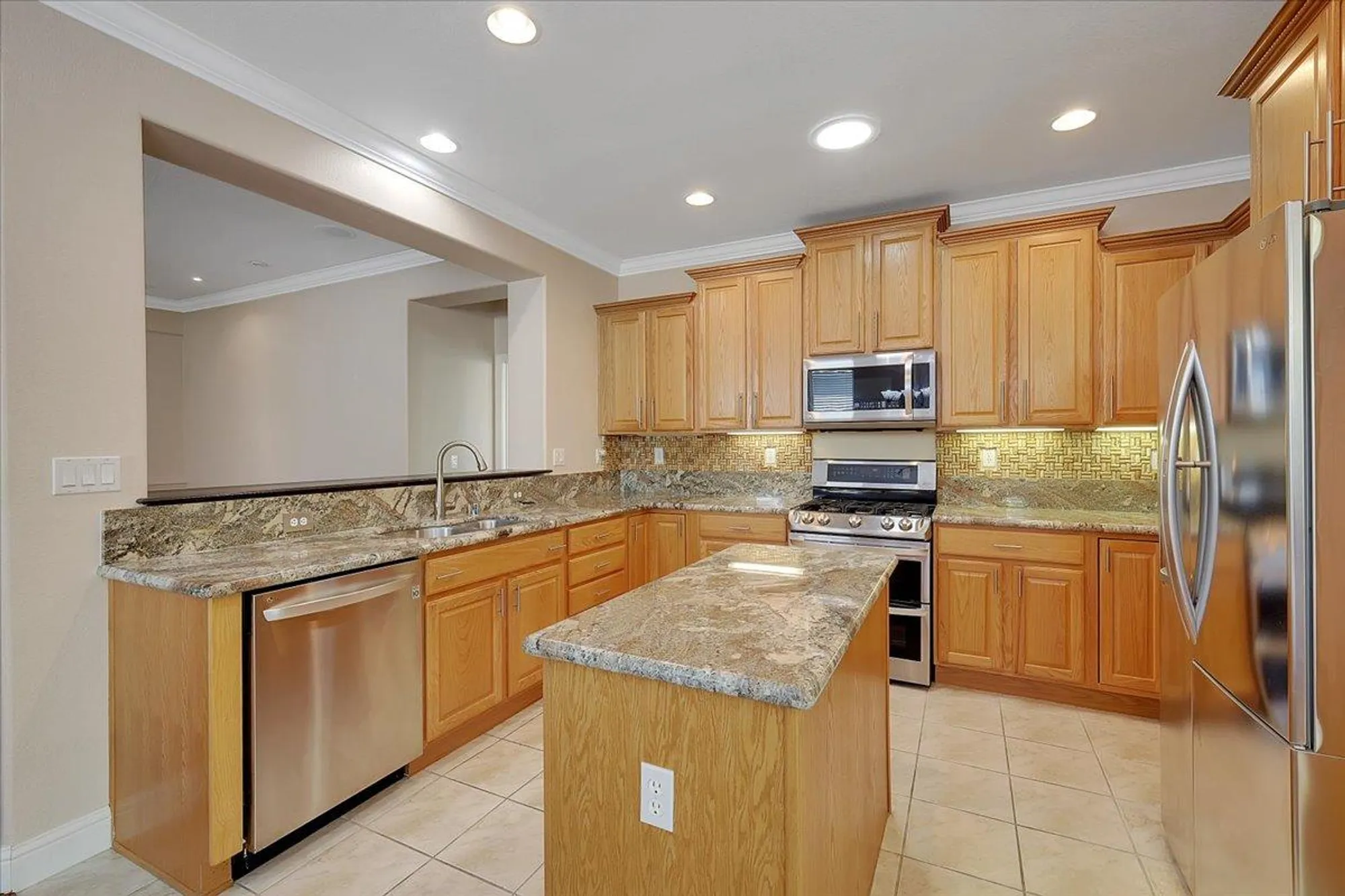 Property Slideshow image 4 of 65 | 2677 san marin ln, Sacramento, CA, 95835