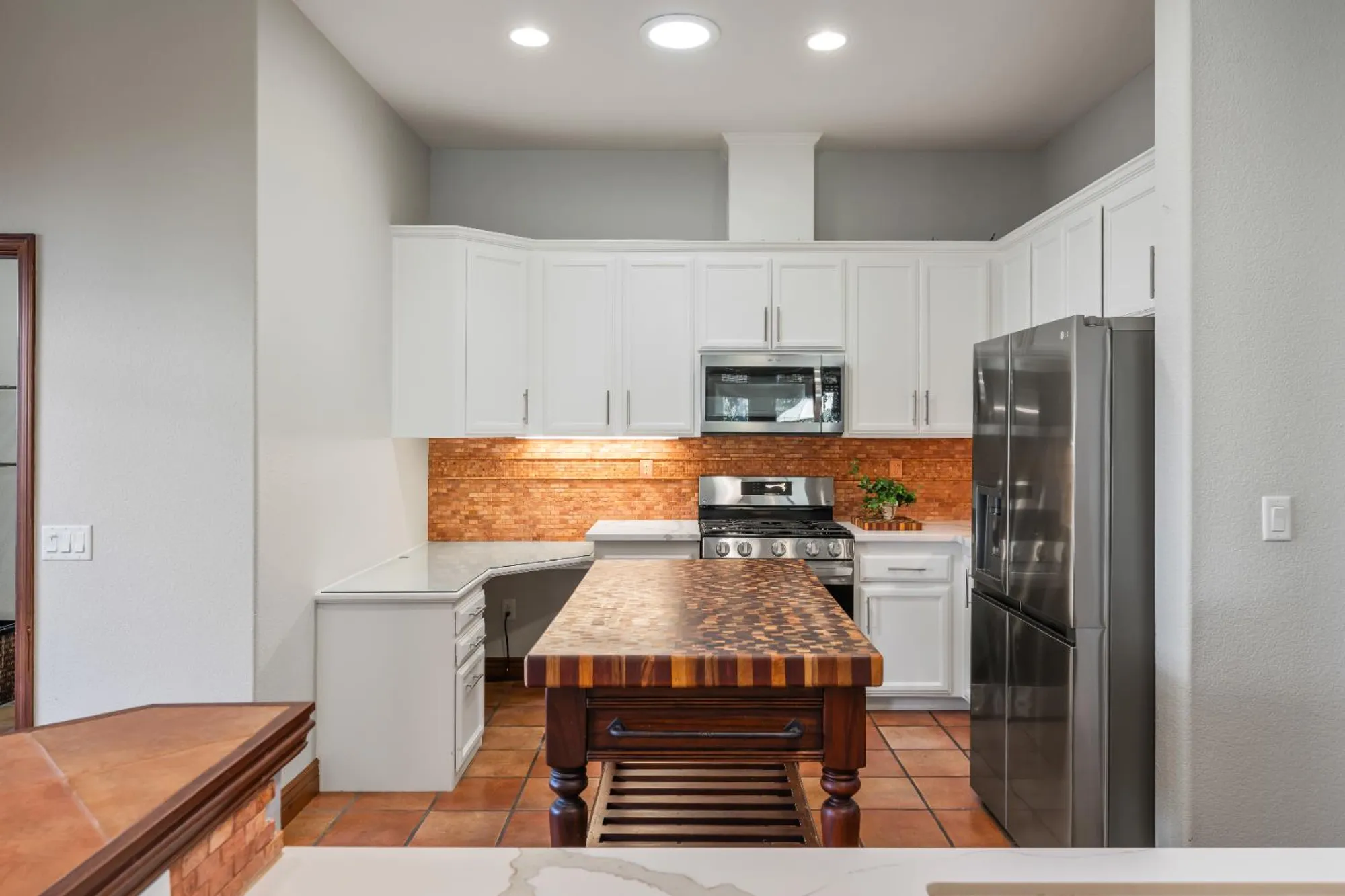 Property Slideshow image 9 of 70 | 4820 monte mar dr, El Dorado Hills, CA, 95762