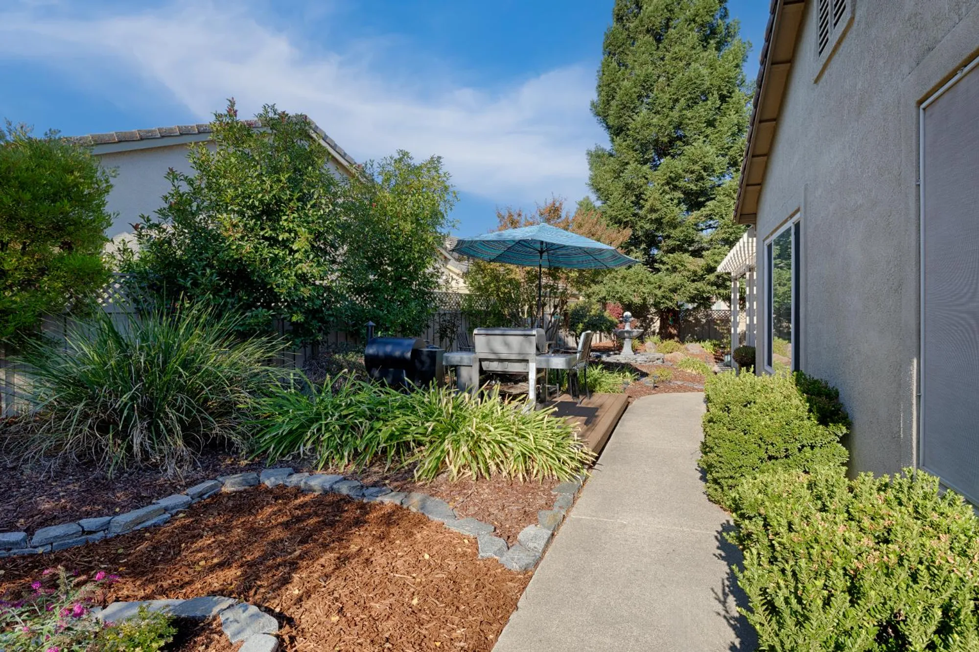 Property Slideshow image 12 of 36 | 7129 mule team way, Roseville, CA, 95747