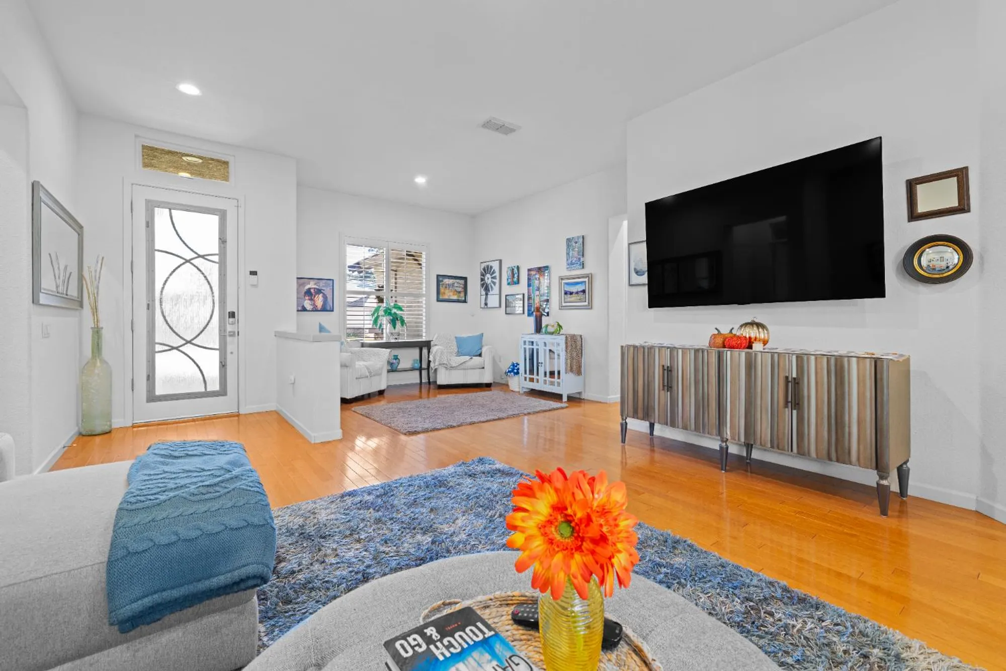 Property Slideshow image 20 of 36 | 7129 mule team way, Roseville, CA, 95747