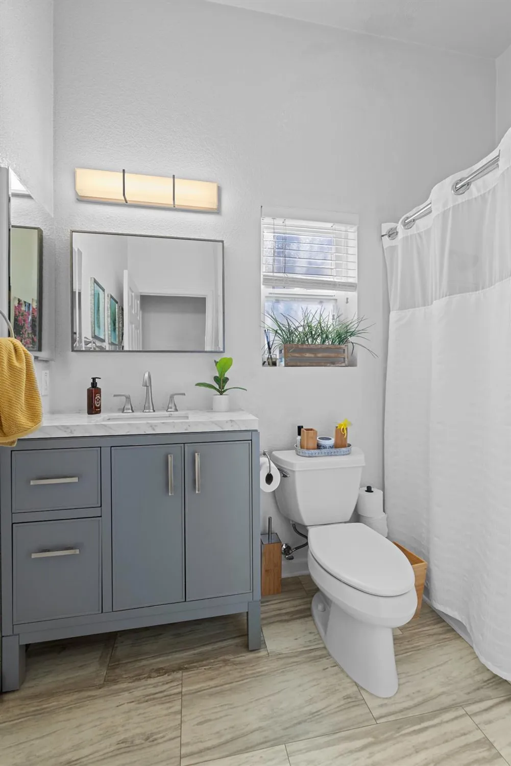 Property Slideshow image 29 of 36 | 7129 mule team way, Roseville, CA, 95747