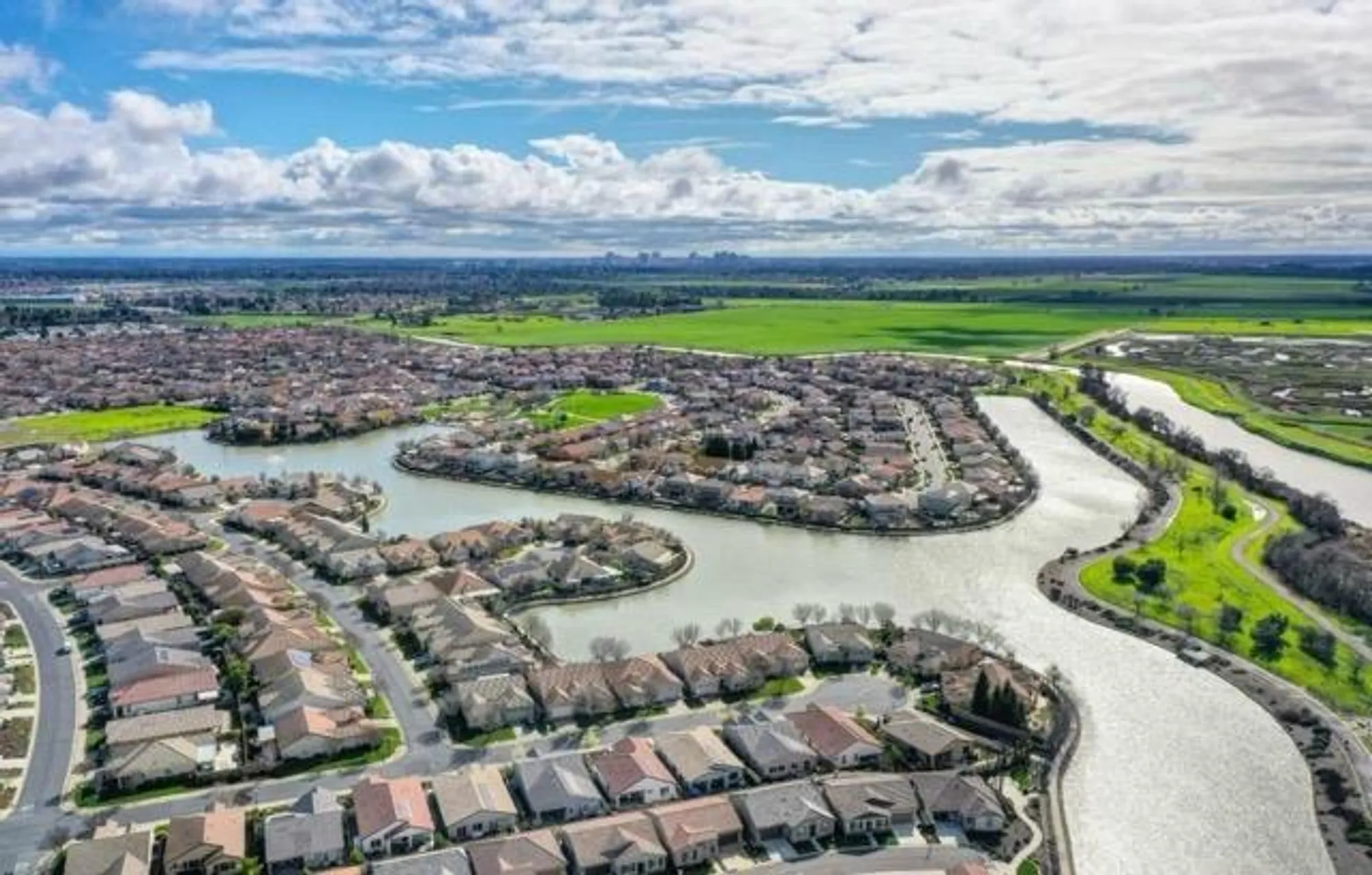 Property Slideshow image 30 of 30 | 4083 arco del paso ln, Sacramento, CA, 95834