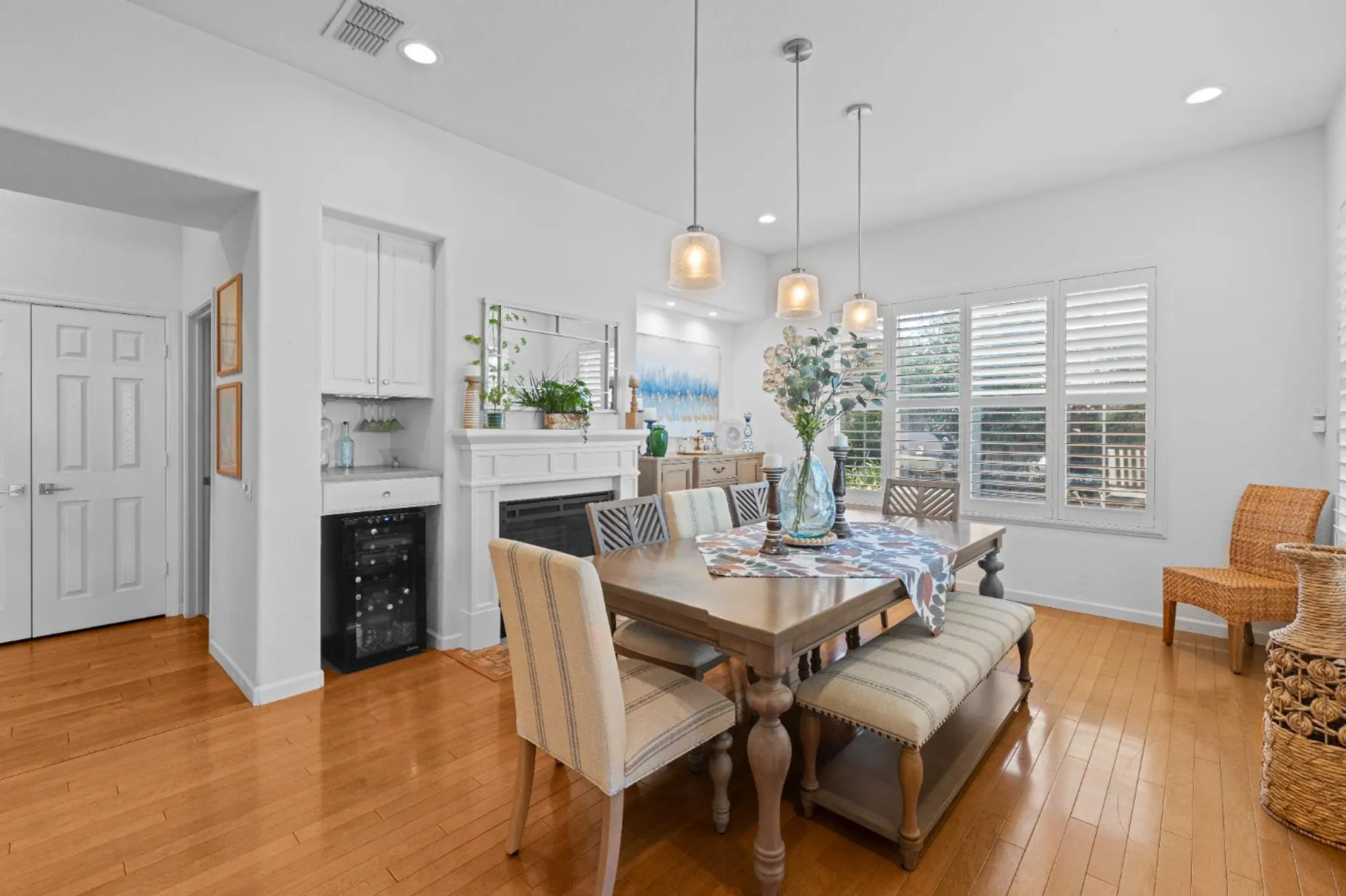 Property Slideshow image 31 of 36 | 7129 mule team way, Roseville, CA, 95747