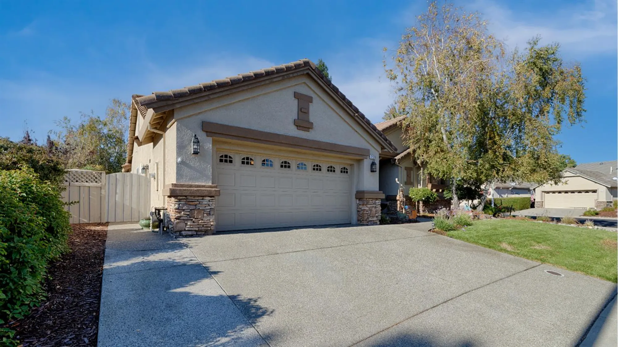 Property Slideshow image 8 of 36 | 7129 mule team way, Roseville, CA, 95747