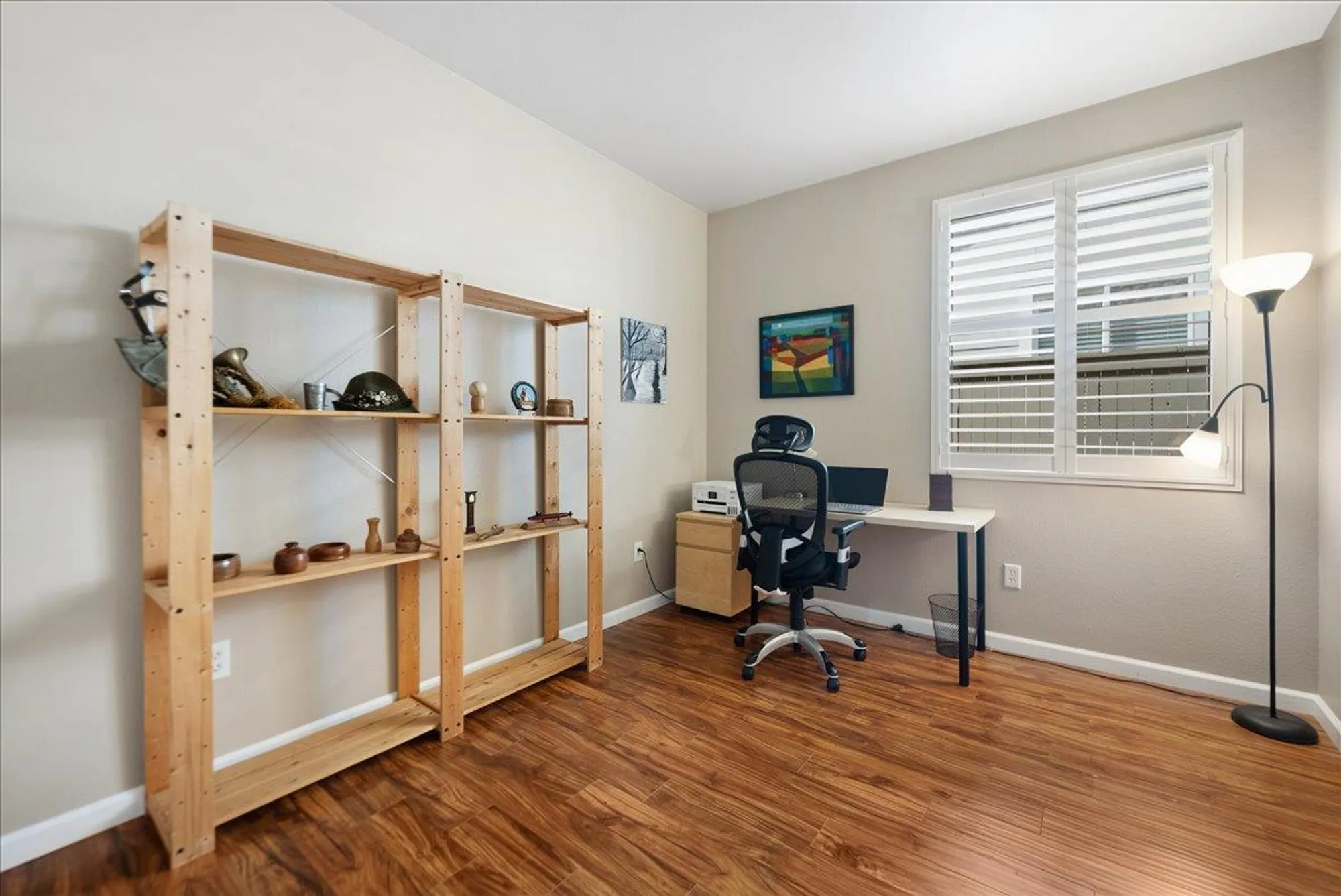 Property Slideshow image 16 of 30 | 2309 bay horse ln, Sacramento, CA, 95835