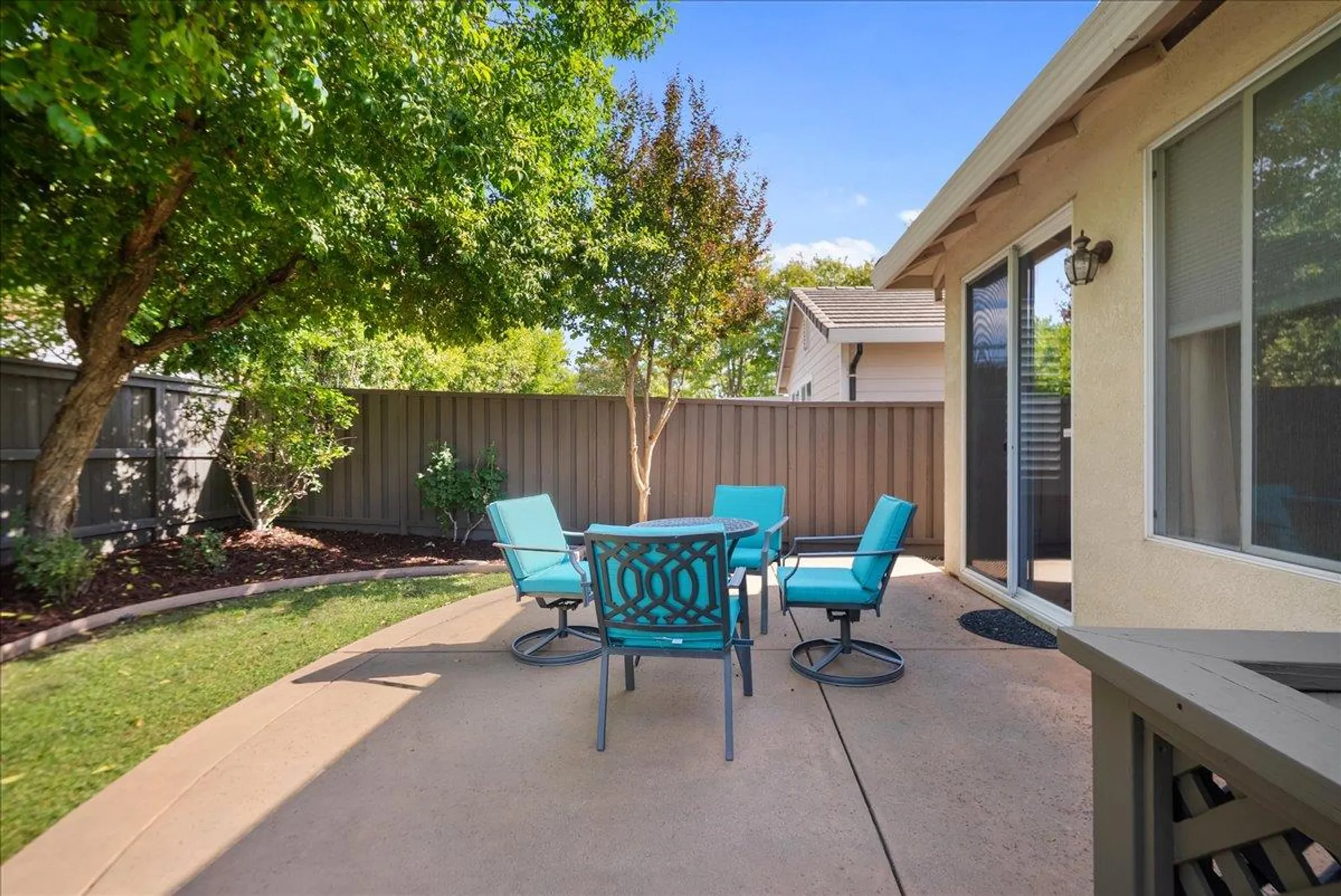 Property Slideshow image 22 of 30 | 2309 bay horse ln, Sacramento, CA, 95835