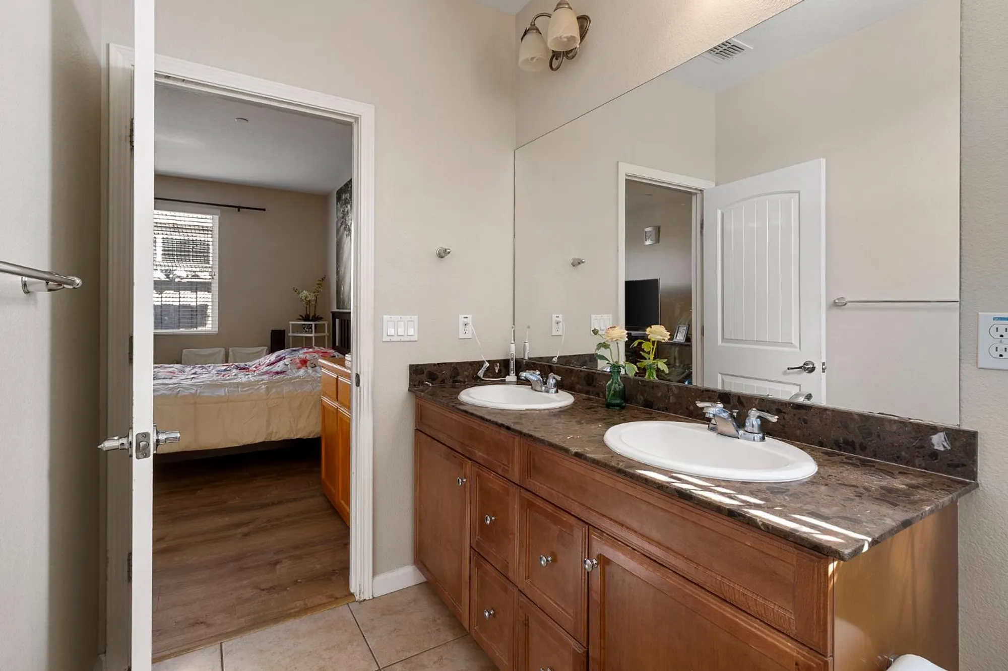 Property Slideshow image 19 of 38 | 7525 eldred way, Sacramento, CA, 95829