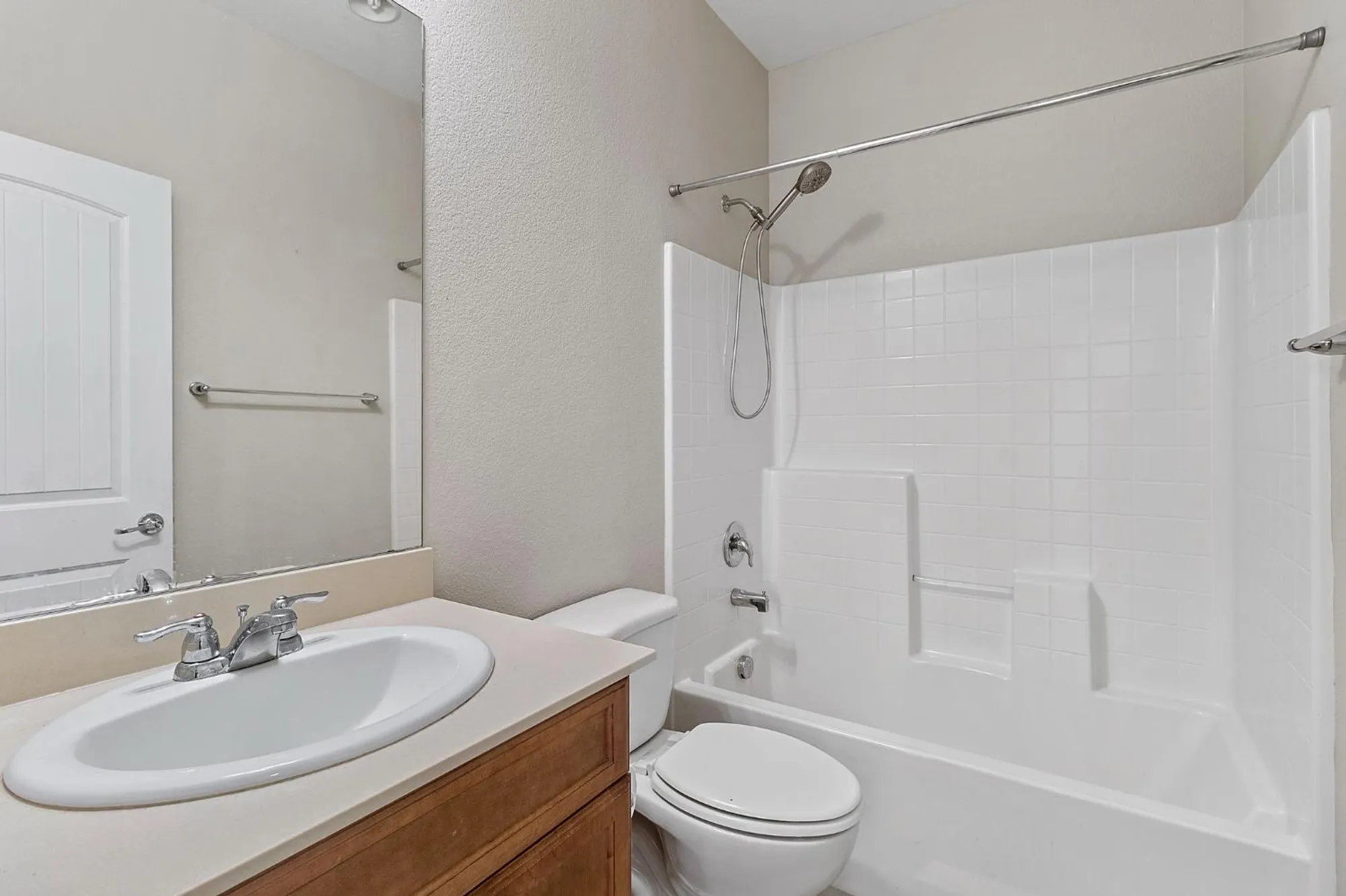 Property Slideshow image 14 of 38 | 7525 eldred way, Sacramento, CA, 95829