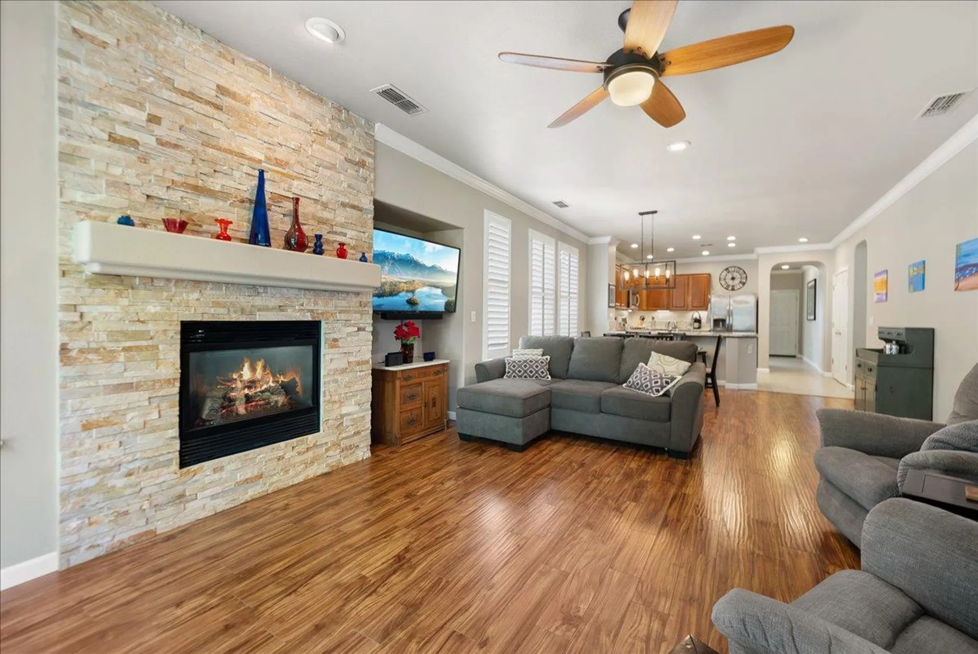 Property Slideshow image 11 of 30 | 2309 bay horse ln, Sacramento, CA, 95835