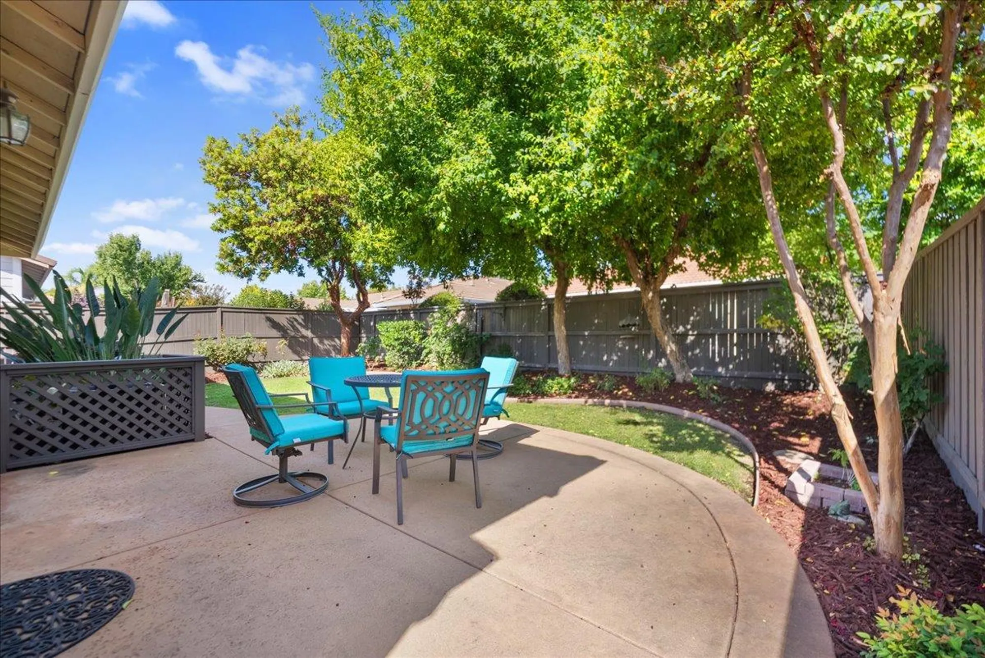 Property Slideshow image 19 of 30 | 2309 bay horse ln, Sacramento, CA, 95835