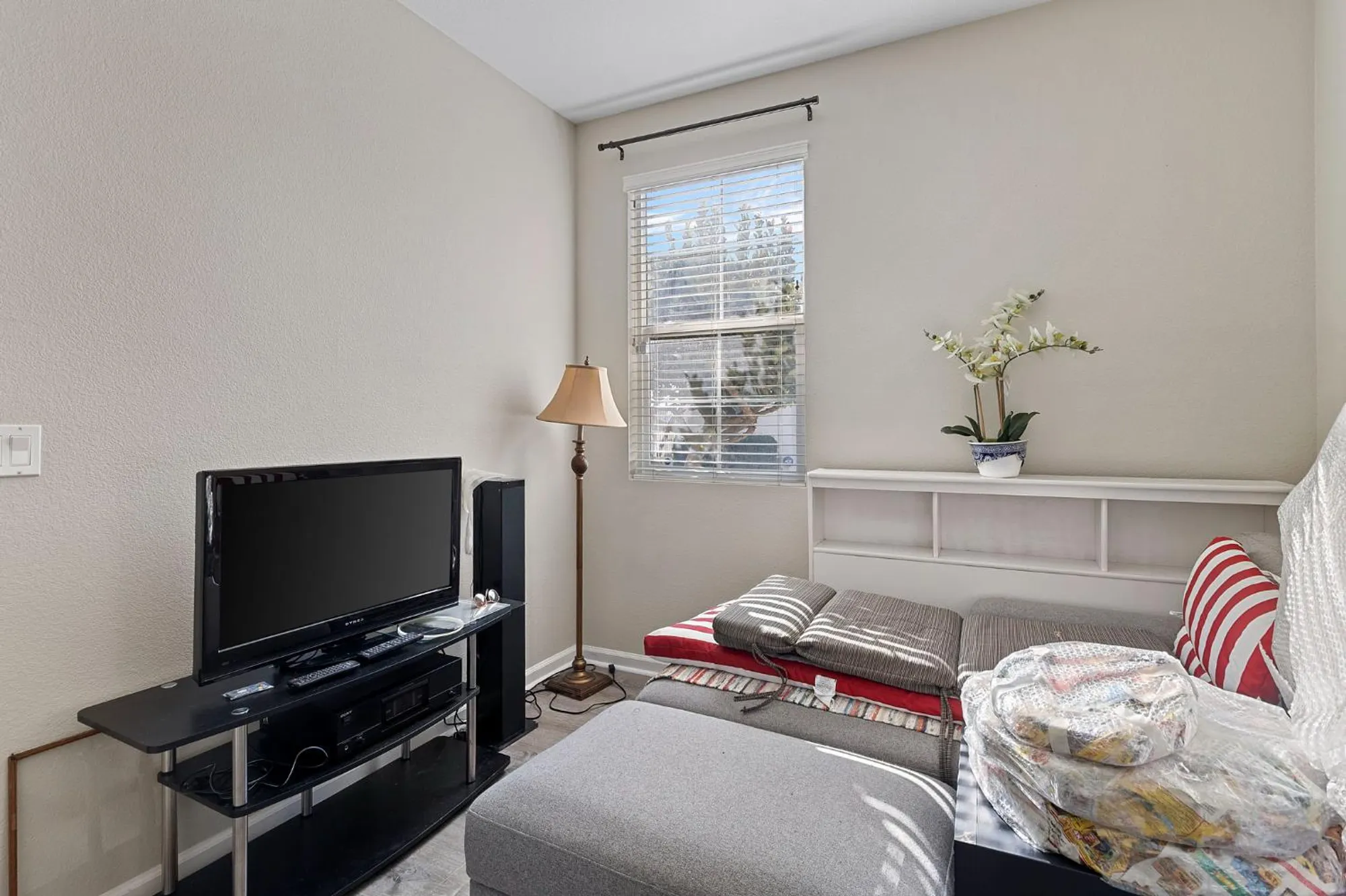 Property Slideshow image 17 of 38 | 7525 eldred way, Sacramento, CA, 95829