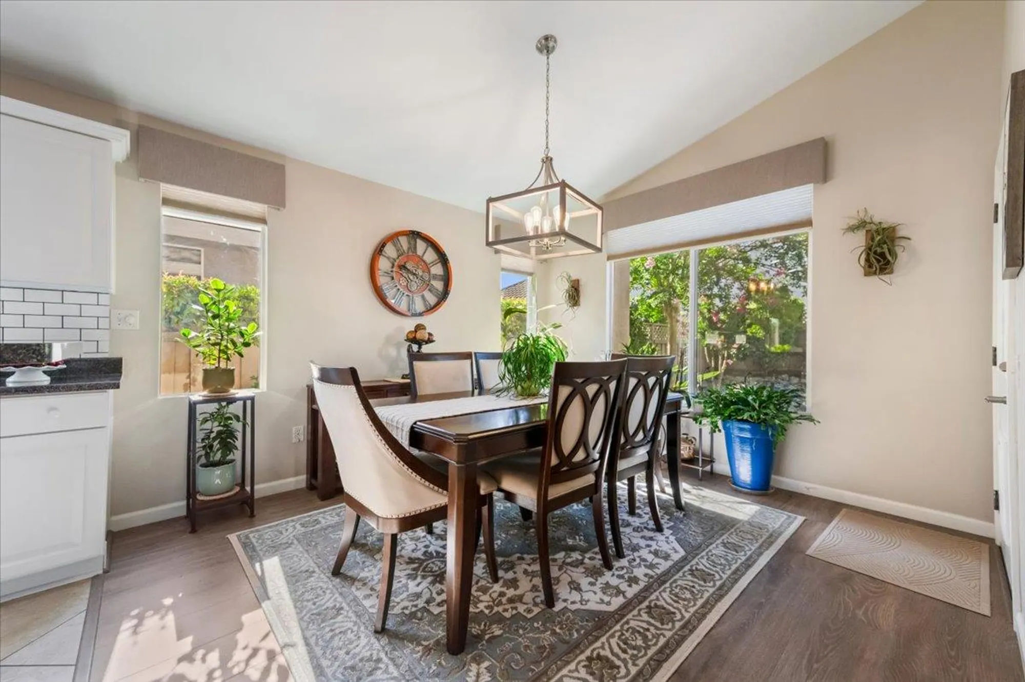 Property Slideshow image 12 of 44 | 7692 timberrose way, Roseville, CA, 95747