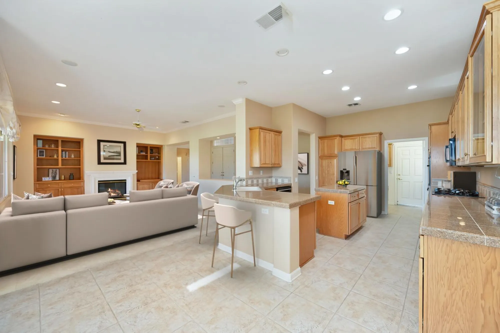 Property Slideshow image 10 of 39 | 6196 strawberry station loop, Roseville, CA, 95747