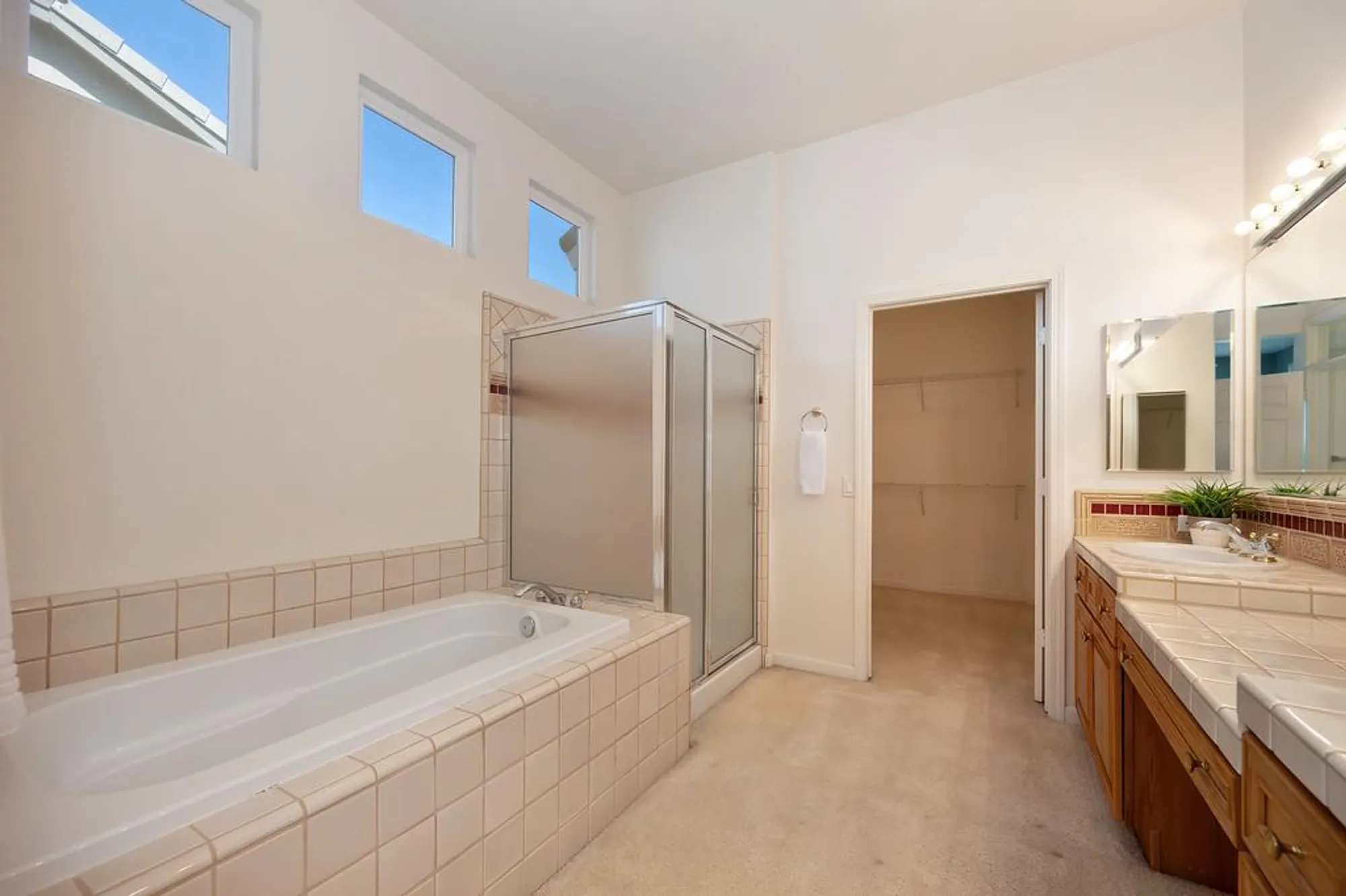 Property Slideshow image 26 of 39 | 6196 strawberry station loop, Roseville, CA, 95747