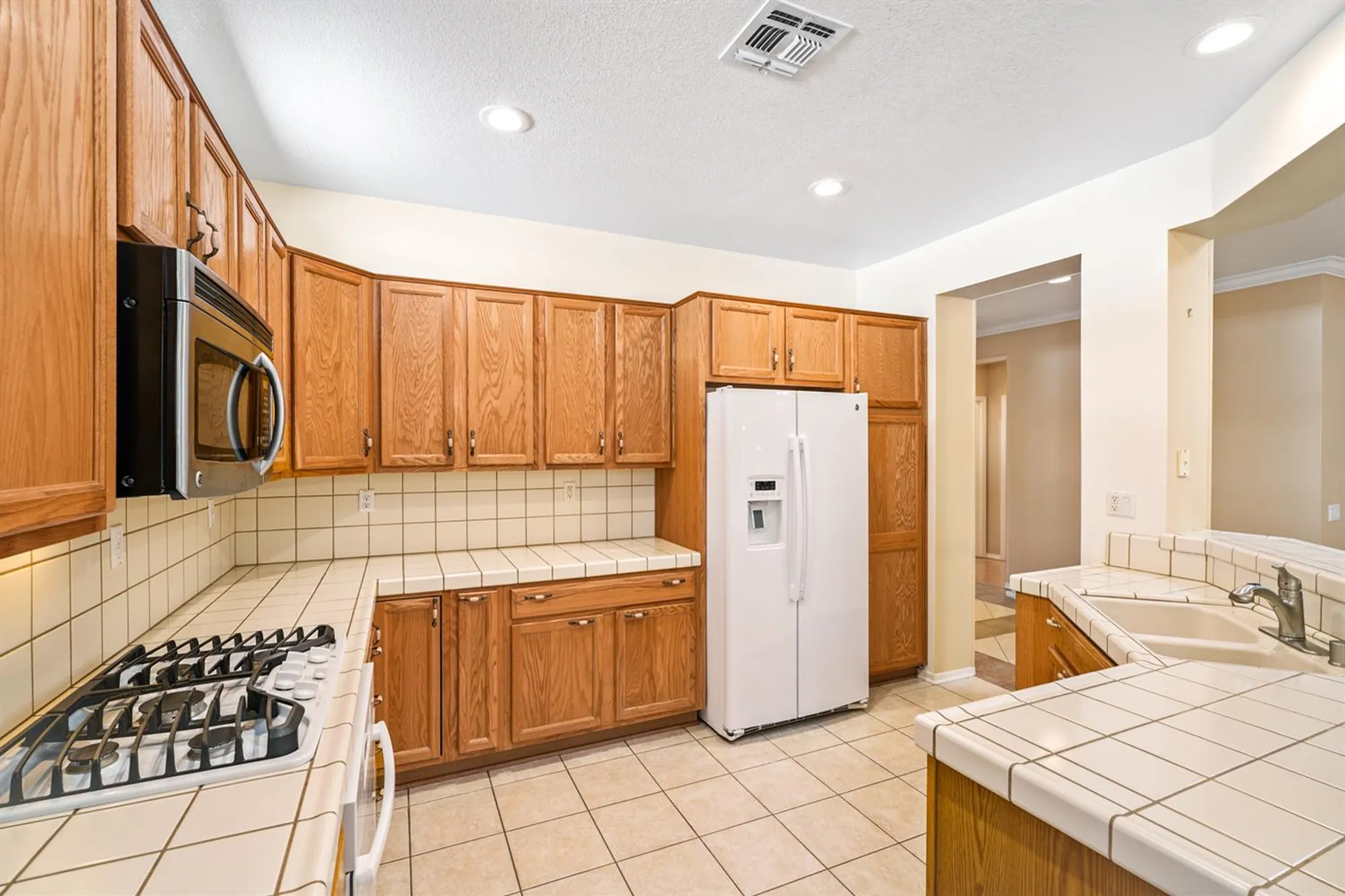 Property Slideshow image 8 of 45 | 1856 farmgate ln, Lincoln, CA, 95648