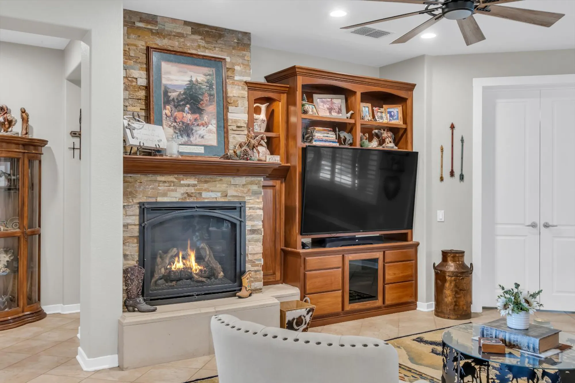 Property Slideshow image 7 of 50 | 404 mossy ct, Lincoln, CA, 95648