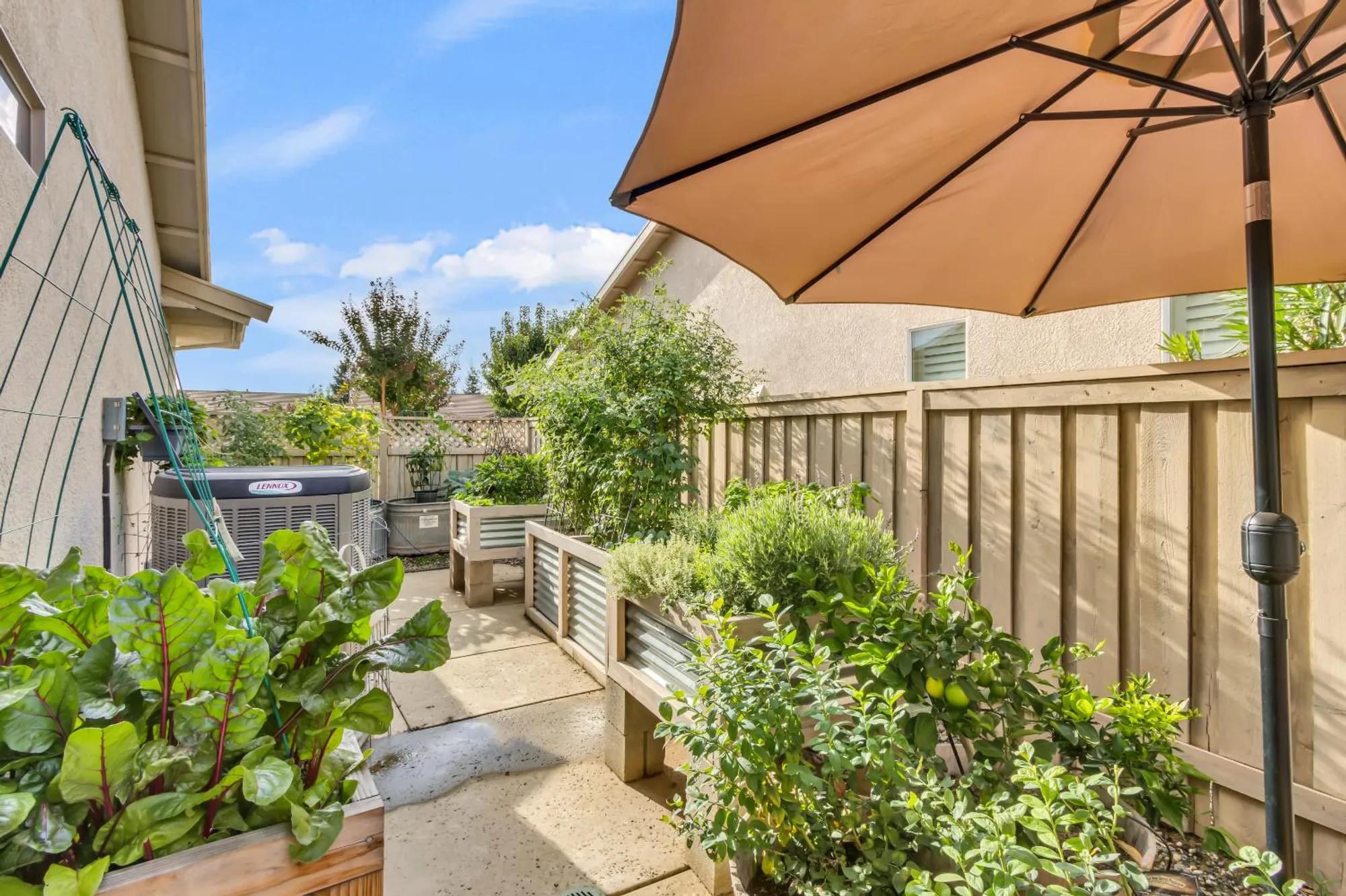 Property Slideshow image 42 of 50 | 404 mossy ct, Lincoln, CA, 95648