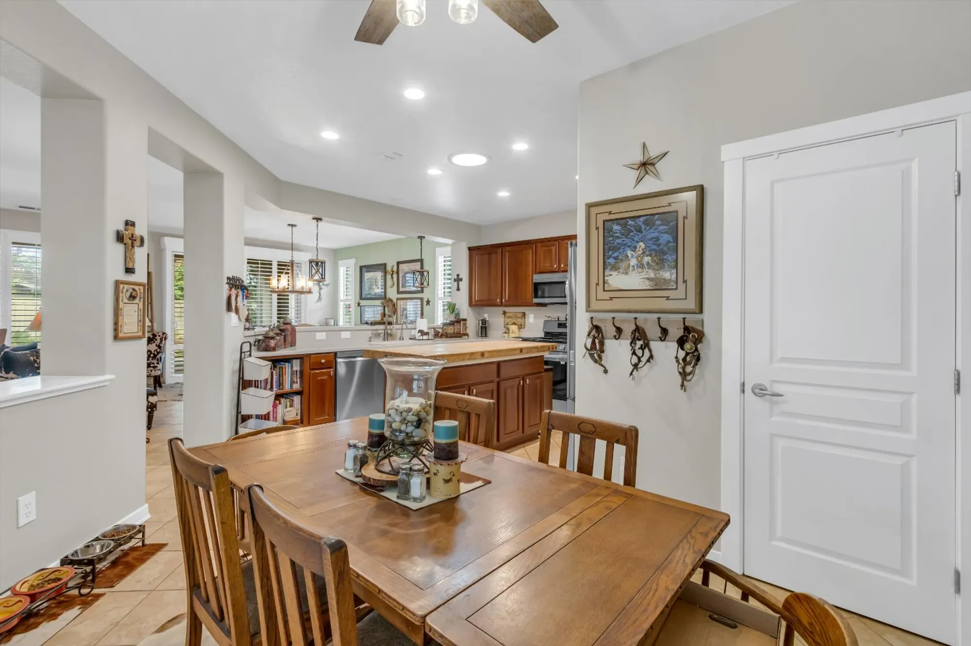 Property Slideshow image 18 of 50 | 404 mossy ct, Lincoln, CA, 95648