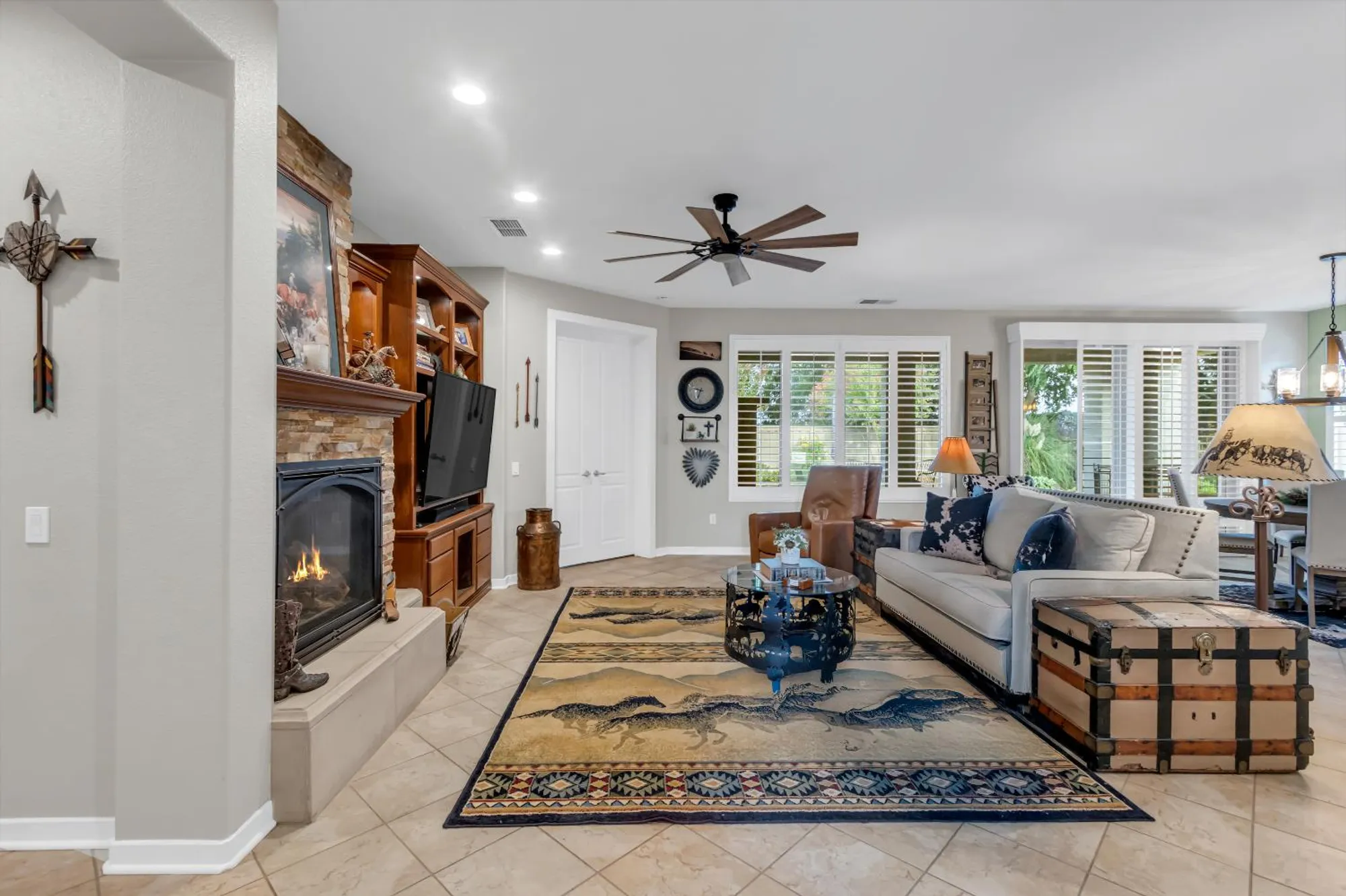 Property Slideshow image 4 of 50 | 404 mossy ct, Lincoln, CA, 95648