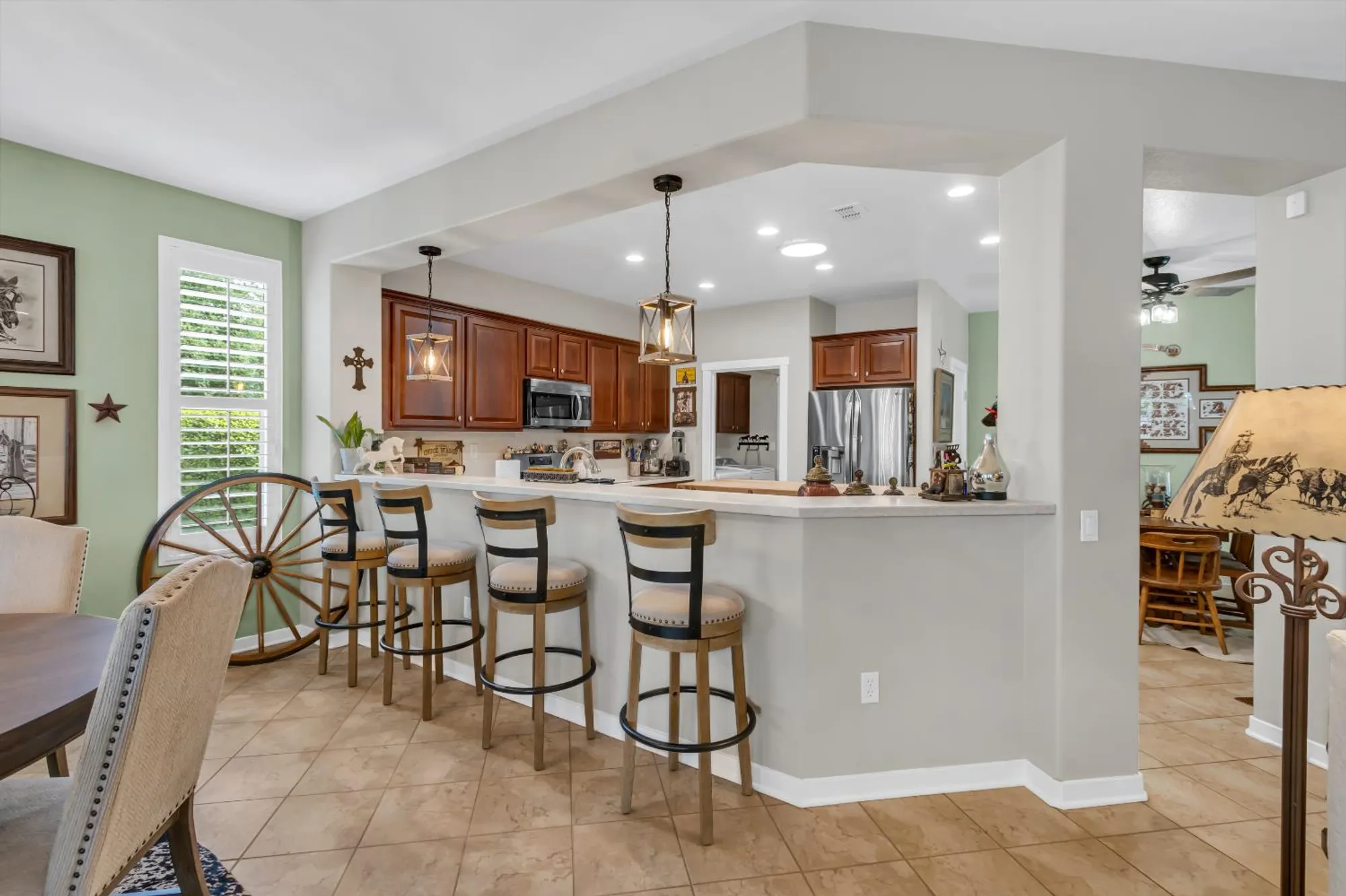 Property Slideshow image 10 of 50 | 404 mossy ct, Lincoln, CA, 95648