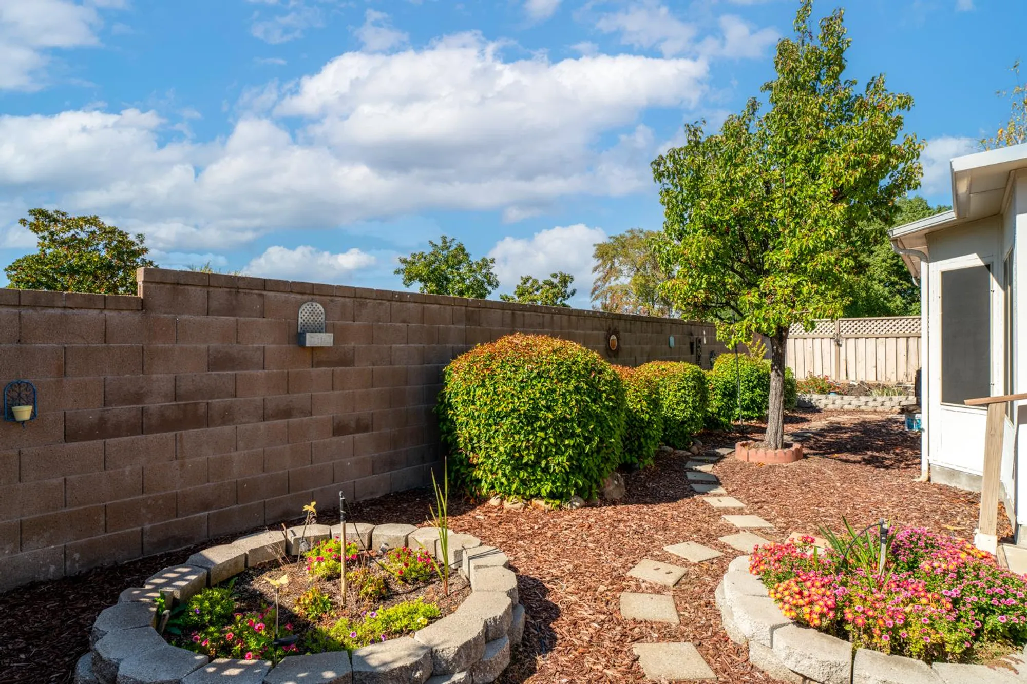 Property Slideshow image 33 of 45 | 1856 farmgate ln, Lincoln, CA, 95648