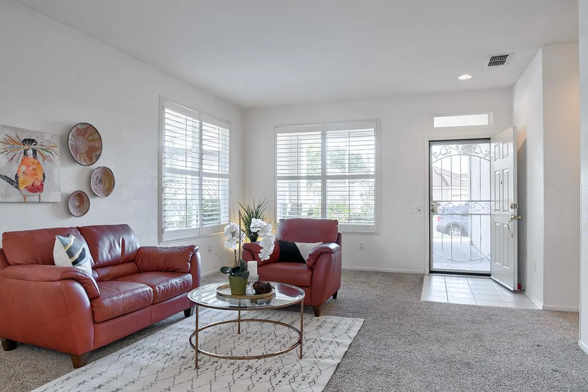 Property Slideshow image 13 of 42 | 221 silver strike ct, Roseville, CA, 95747