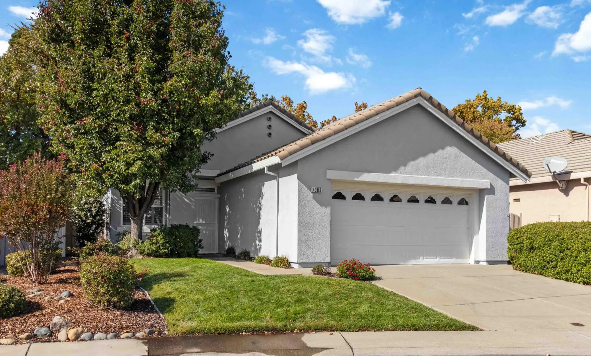 Property Slideshow image 1 of 22 | 7389 apple hollow loop, Roseville, CA, 95747