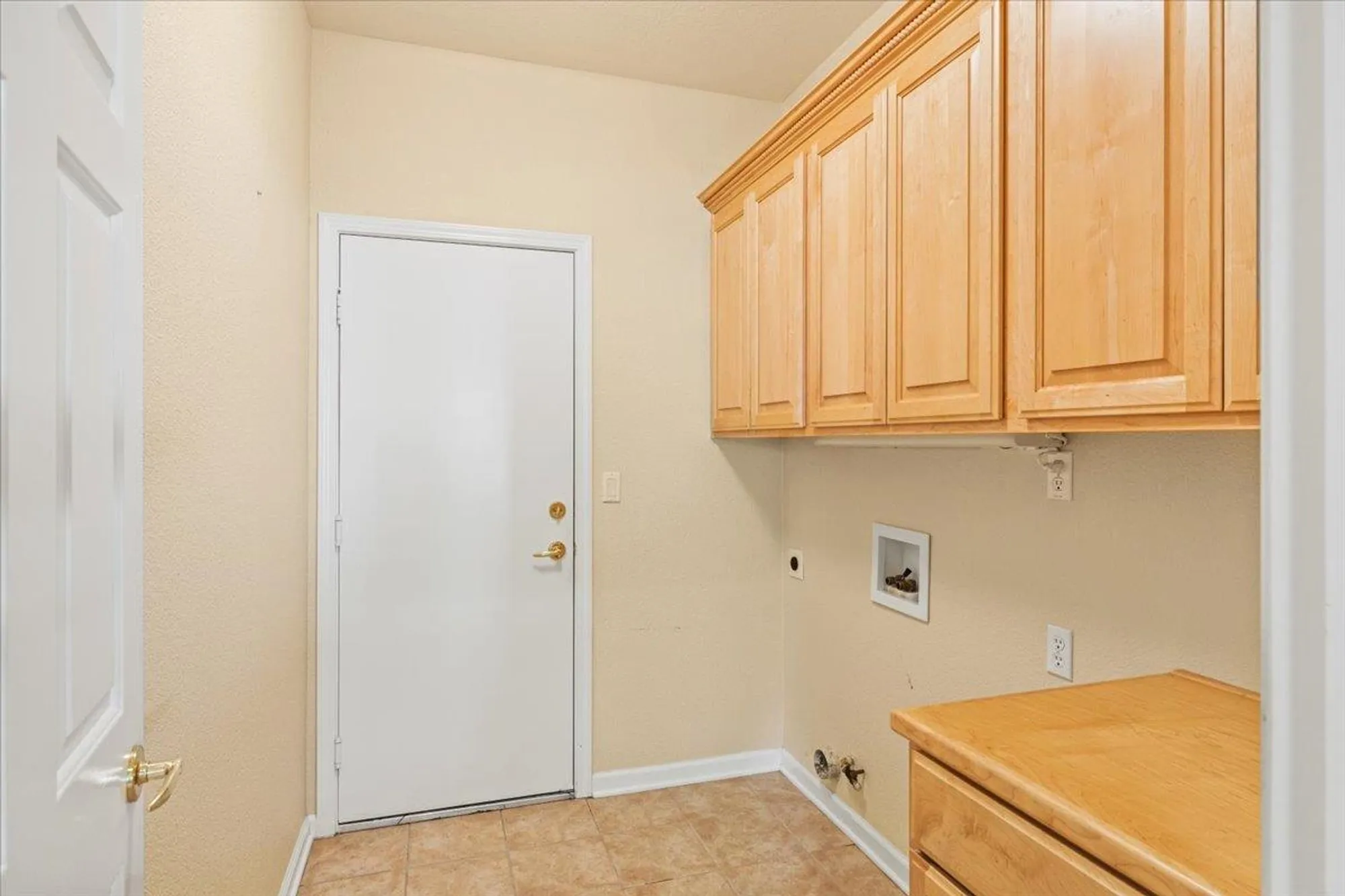 Property Slideshow image 31 of 34 | 1816 barn valley ln, Lincoln, CA, 95648