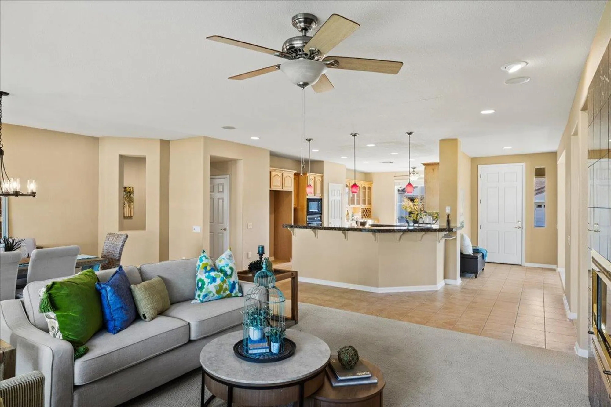 Property Slideshow image 13 of 34 | 1816 barn valley ln, Lincoln, CA, 95648