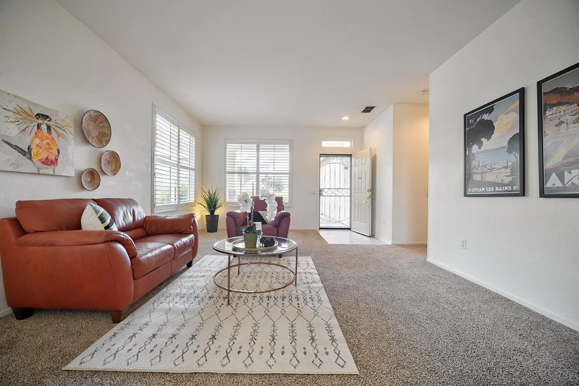 Property Slideshow image 15 of 42 | 221 silver strike ct, Roseville, CA, 95747