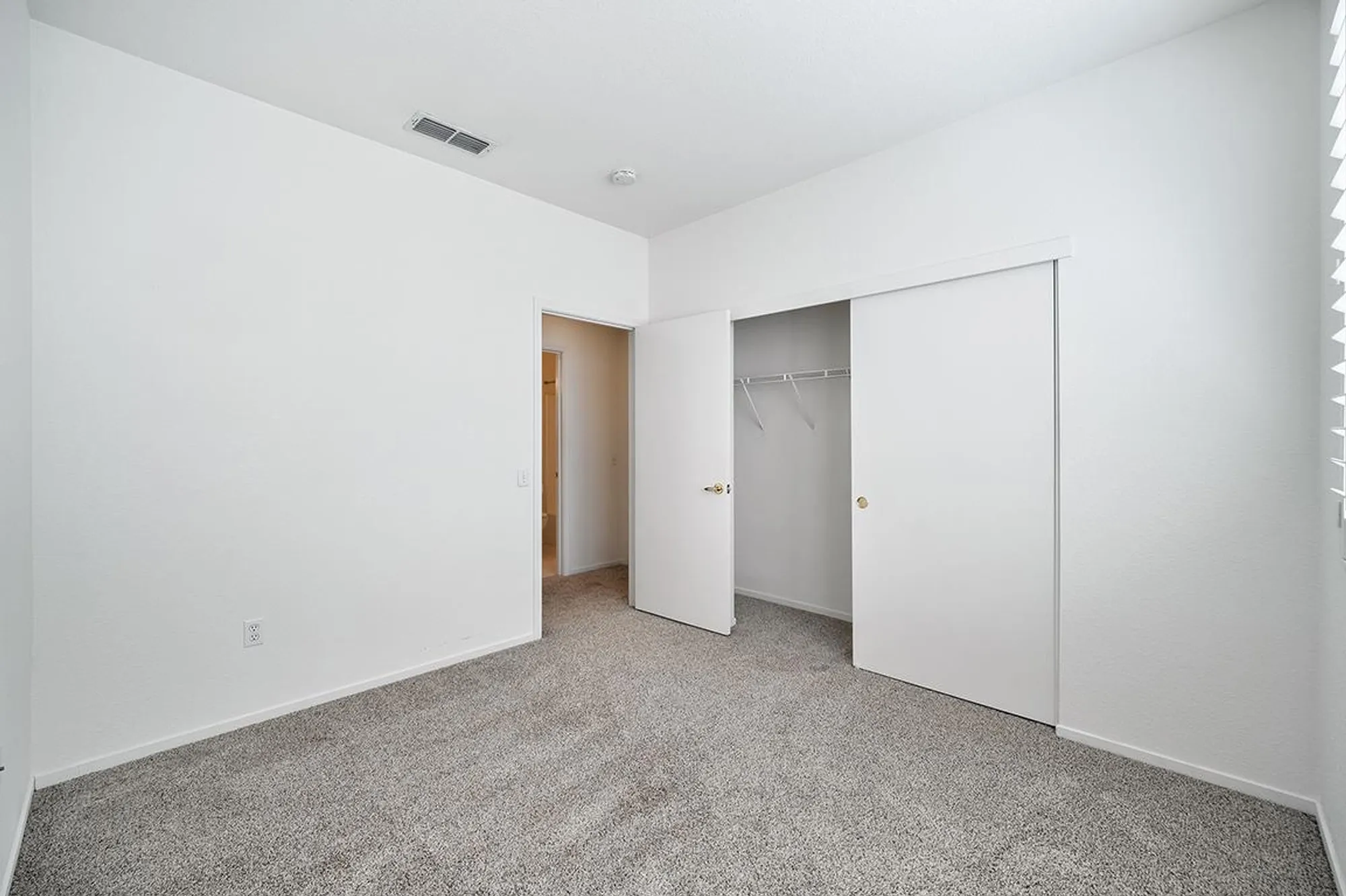 Property Slideshow image 35 of 42 | 221 silver strike ct, Roseville, CA, 95747