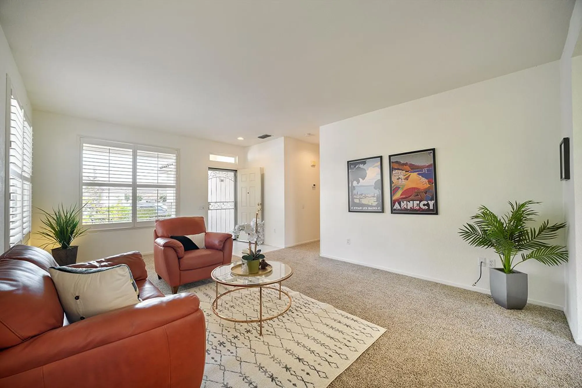 Property Slideshow image 16 of 42 | 221 silver strike ct, Roseville, CA, 95747