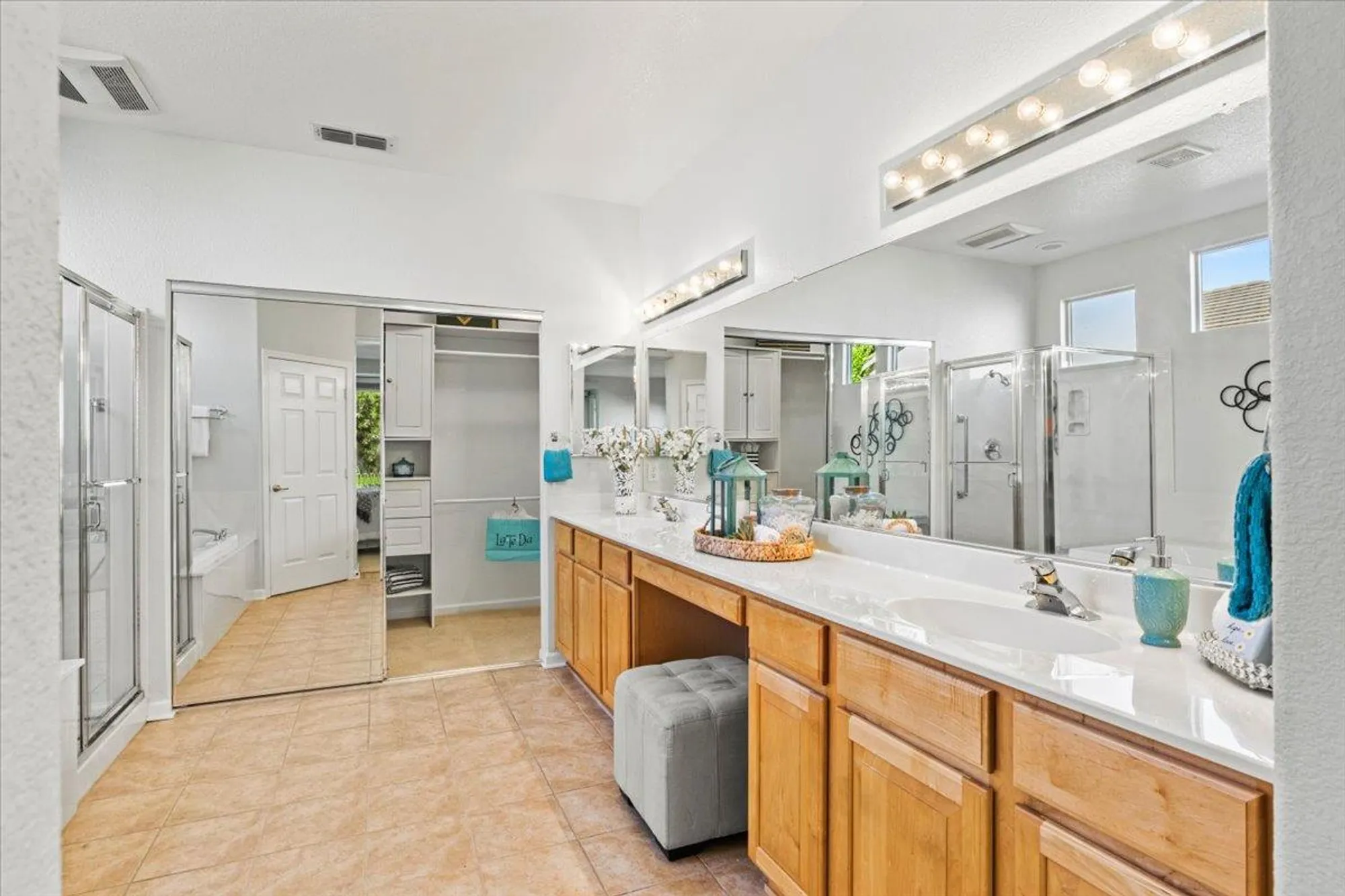 Property Slideshow image 24 of 34 | 1816 barn valley ln, Lincoln, CA, 95648