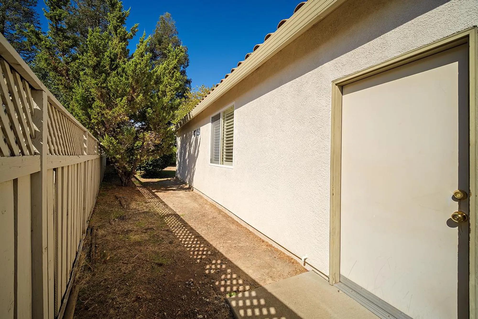 Property Slideshow image 41 of 42 | 221 silver strike ct, Roseville, CA, 95747