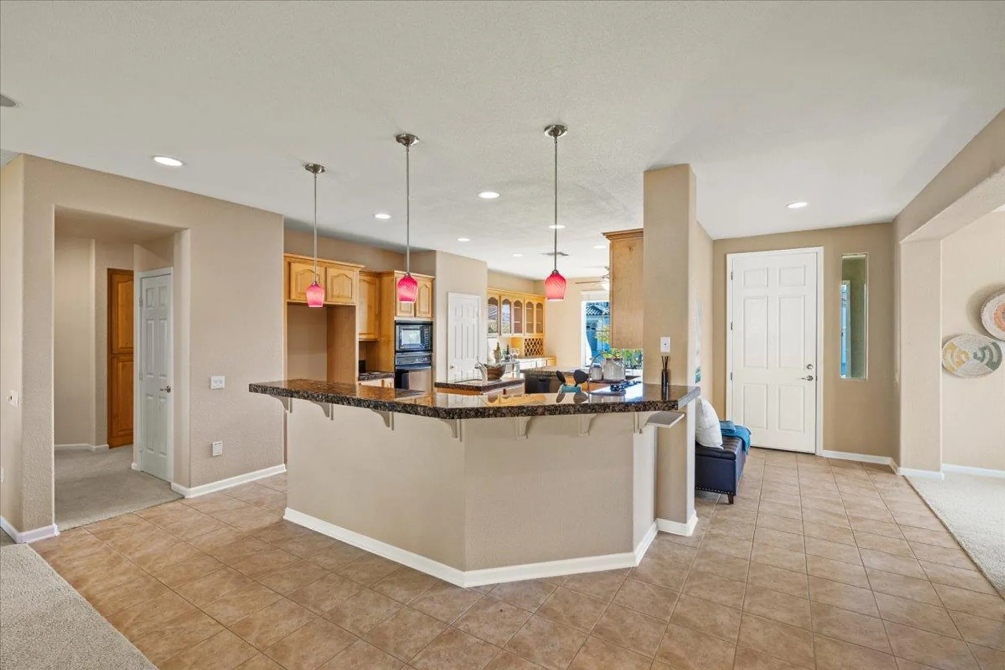 Property Slideshow image 14 of 34 | 1816 barn valley ln, Lincoln, CA, 95648
