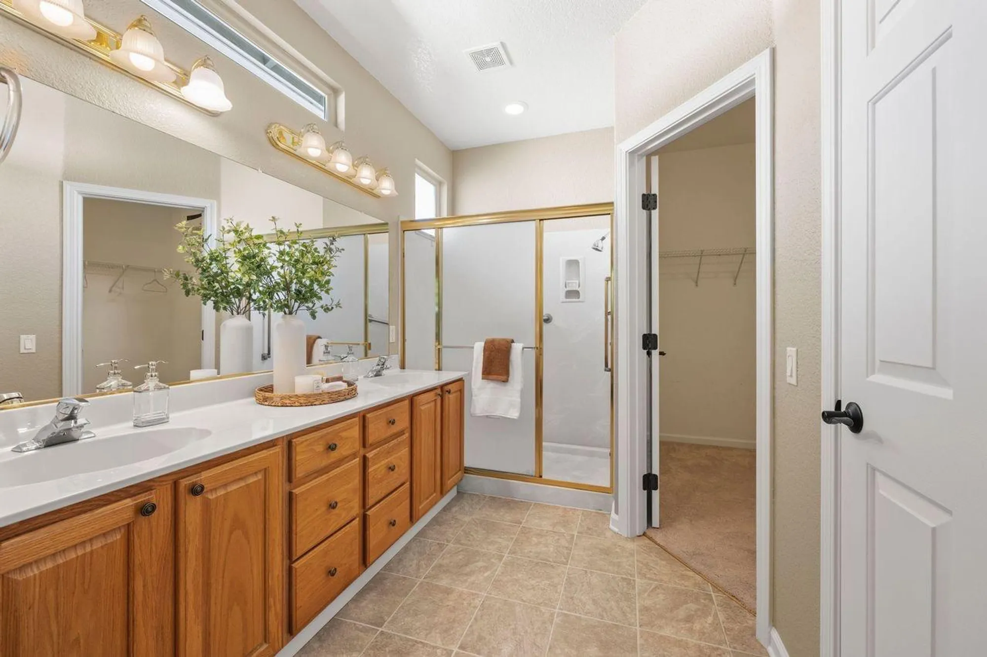Property Slideshow image 11 of 19 | 1892 farmgate ln, Lincoln, CA, 95648