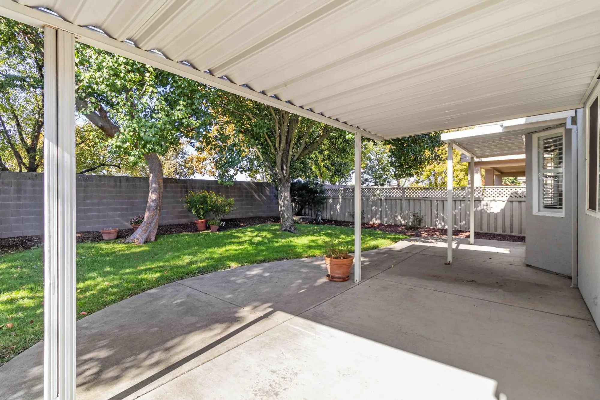 Property Slideshow image 19 of 22 | 7389 apple hollow loop, Roseville, CA, 95747